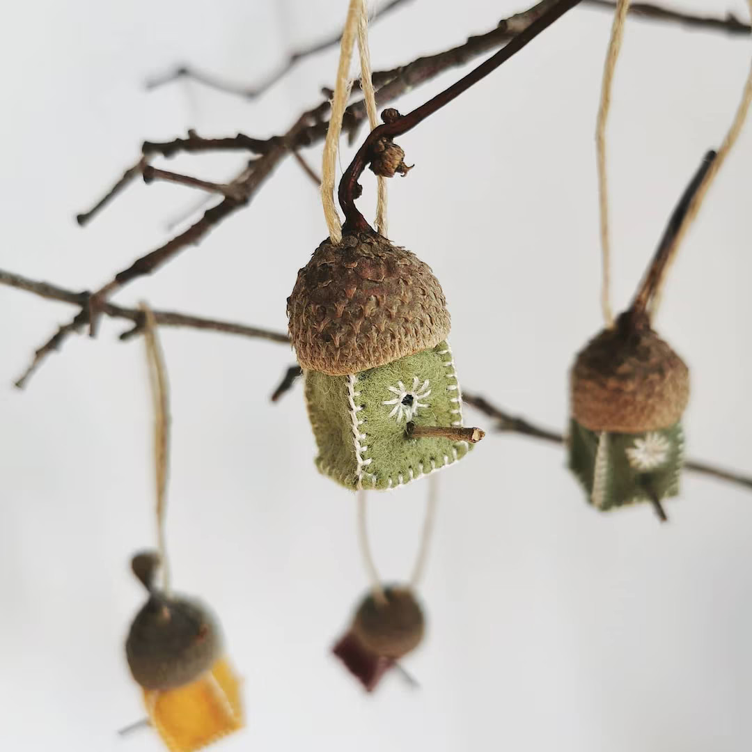 BIRDHOUSES Acorn and Felt Suspensions // Christmas Winter Ornaments // Miniature Fairy Fantastic ... | Etsy (US)