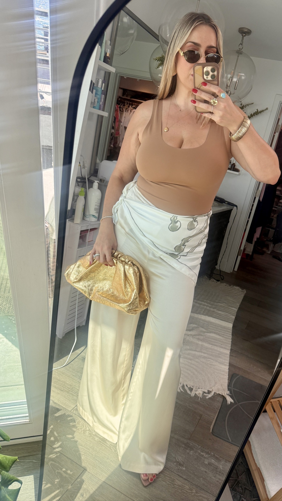 From a plain outfit to something interesting just by adding in accessories!

Amazing how styling your outfit can completely transform an otherwise boring outfit into something fabulous ✨✨✨✨✨✨

🔗Comment DETAILS and I’ll send you the links to everything 🤍🤍🤍

Also shop the full look on my LTK

#LTKgrwm #LTKMidsize #LTKU