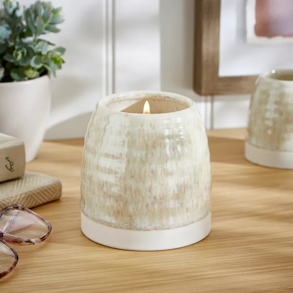 Churchgate Vanilla & Sandalwood Candle | Dunelm (migrated)