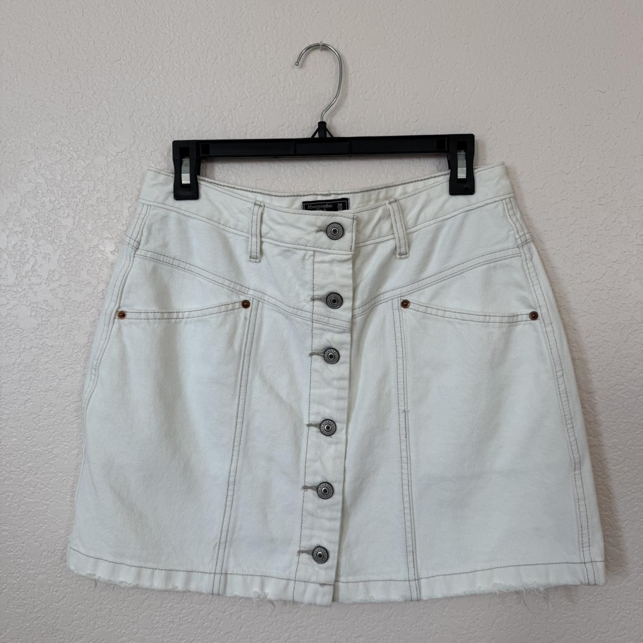 Abercrombie & Fitch Women's Skirt - White - 30 | Depop US