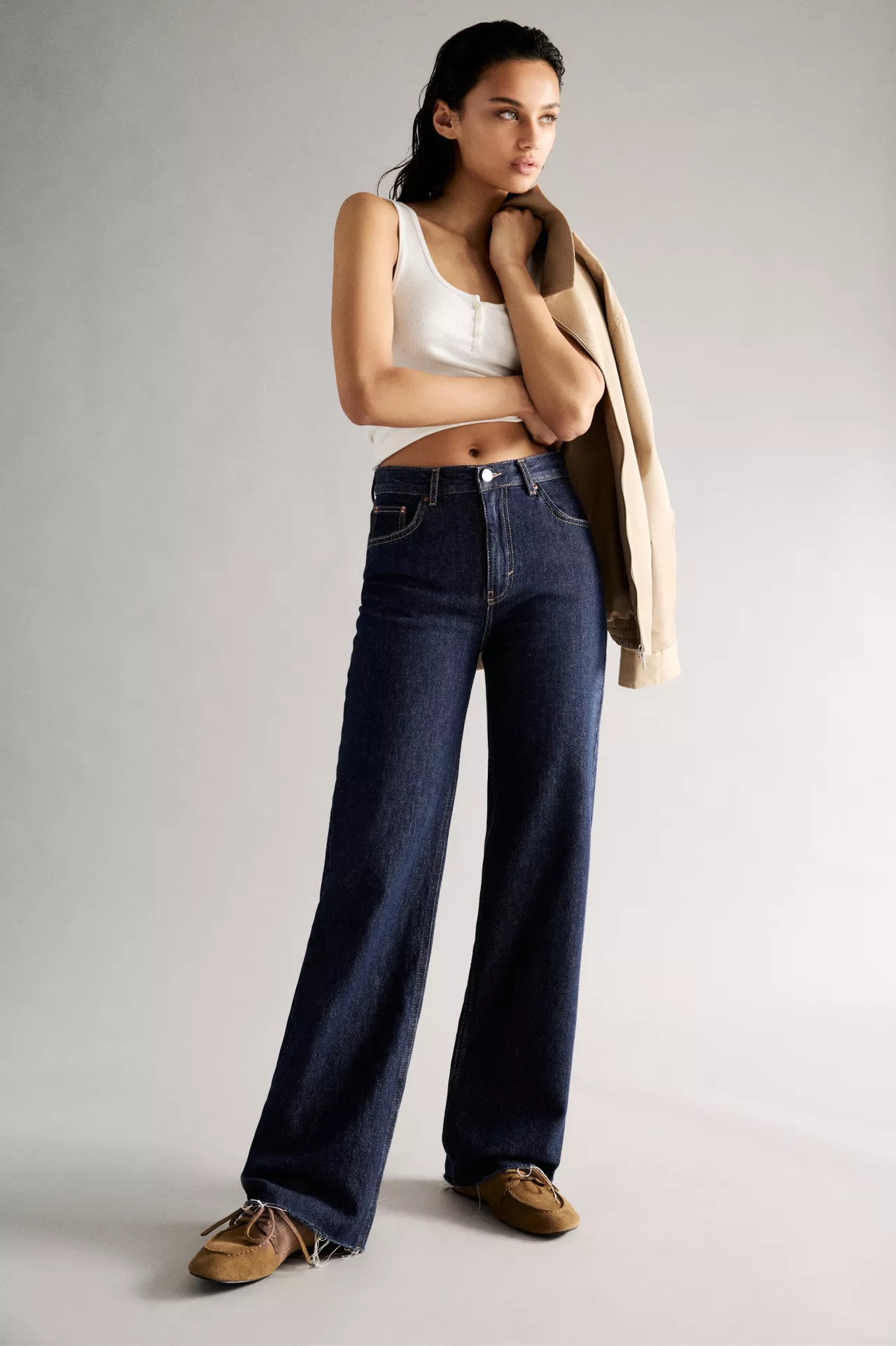 Straight-leg high-waist jeans | PULL and BEAR UK