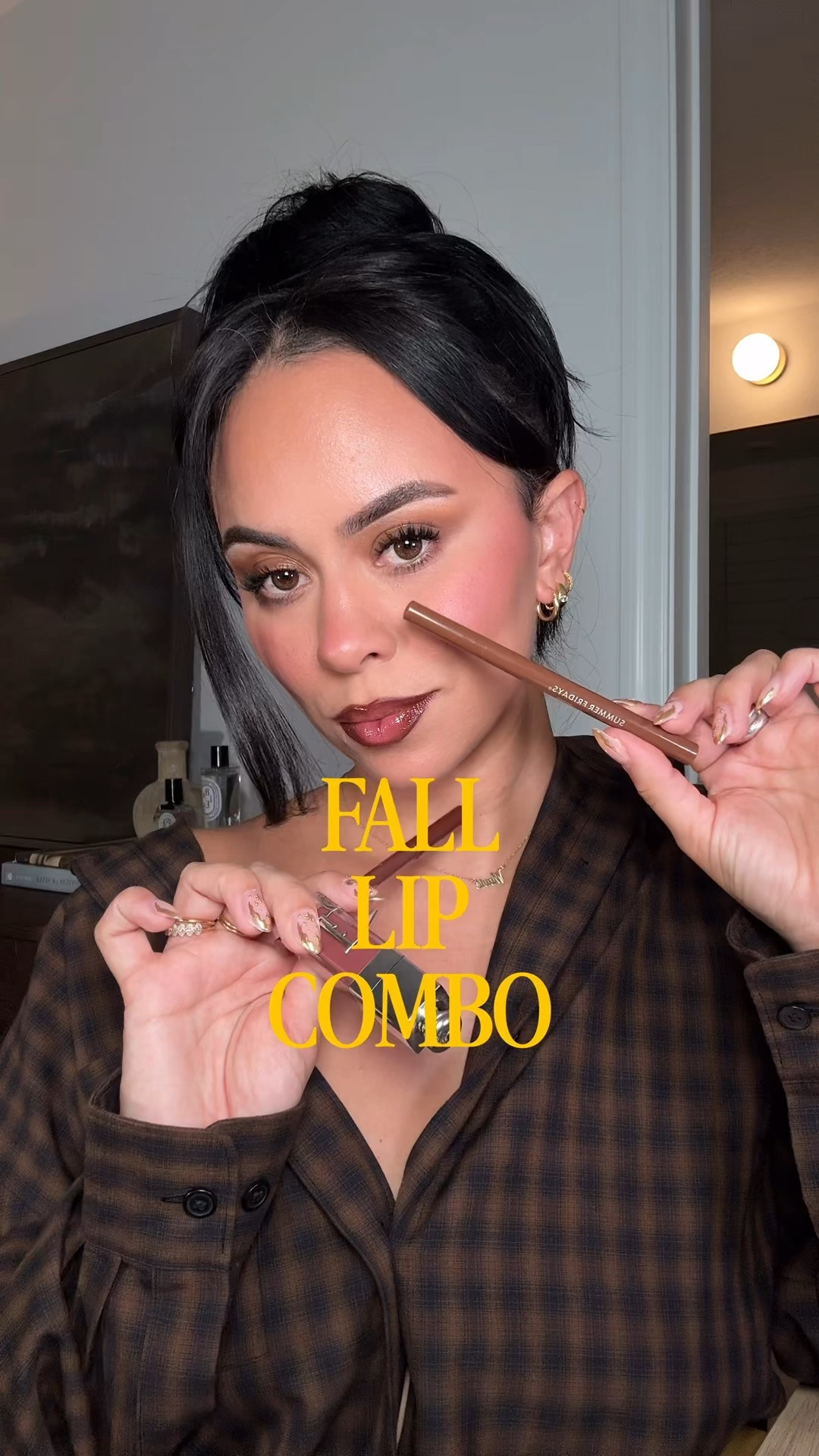fall lip combos are what I’ve been waiting for 
@summerfridays  lip stain ( mocha ) + lip liner ( brownie ) 
@diorbeauty gloss ( 081 Latte )