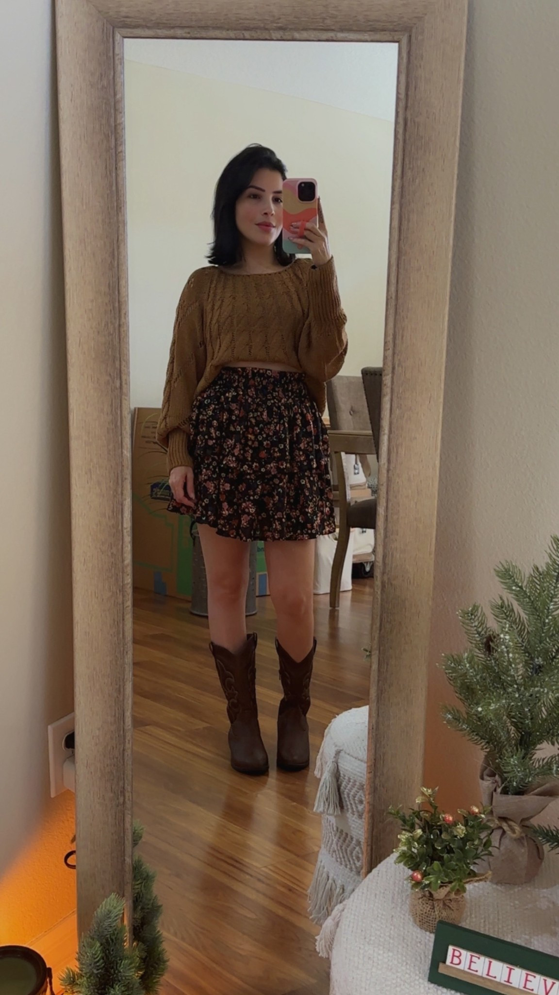 Camisa xs
Falda con pantalón xs



#LTKPetite #LTKSeasonal #LTKootd