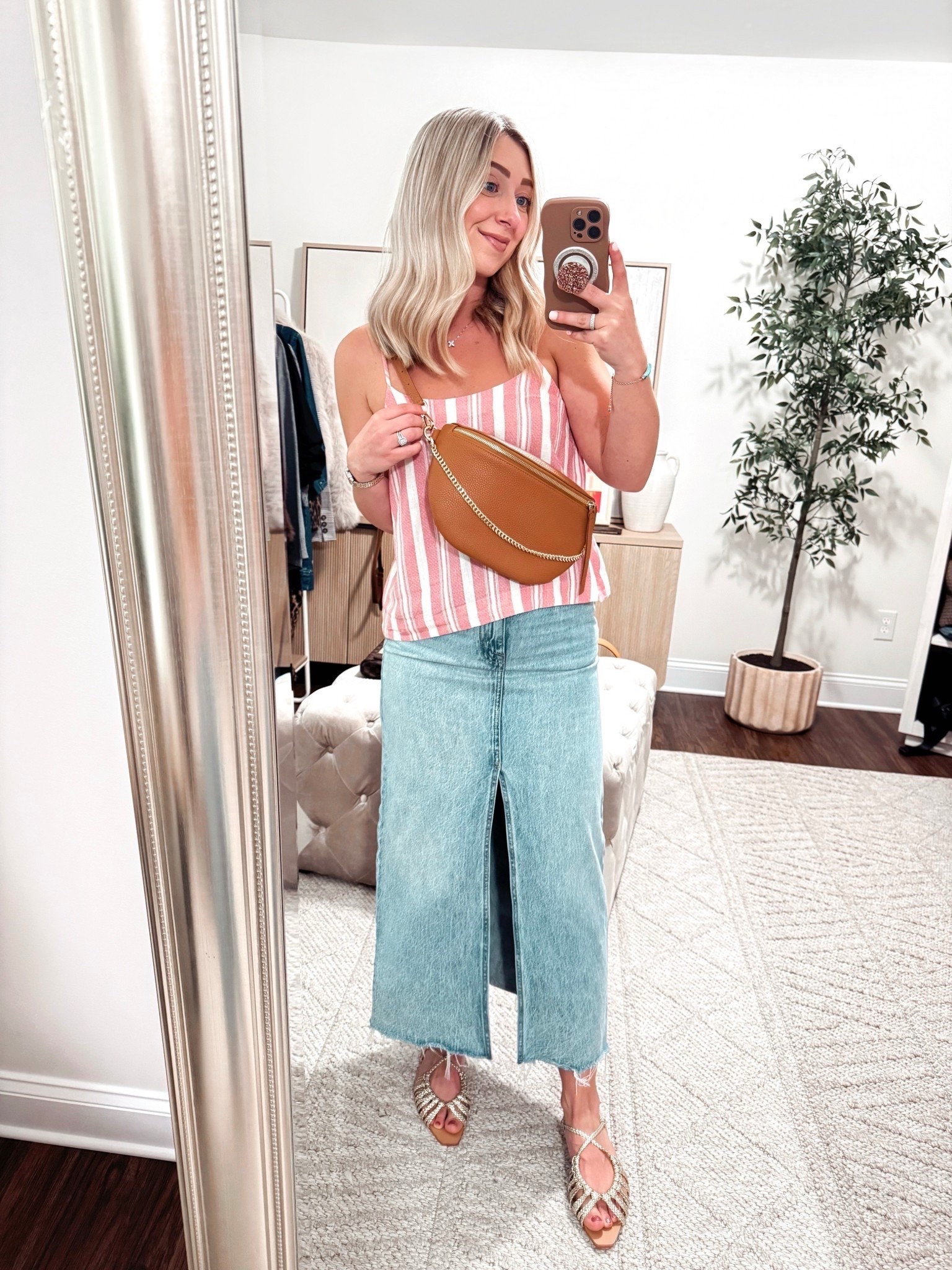 New Spring Finds 🩷 This striped linen cami is so cute and only $25! Paired with my new favorite pebbled leather belt bag! You can use code: LTK15 for 15% OFF!
💁🏼‍♀️ Shop it all via the 🔗 in my bio!

Tank TTS (size small), sandals TTS

Spring fashion, linen tops, belt bags, new arrivals 

#LTKootd #LTKgrwm #LTKSaleAlert