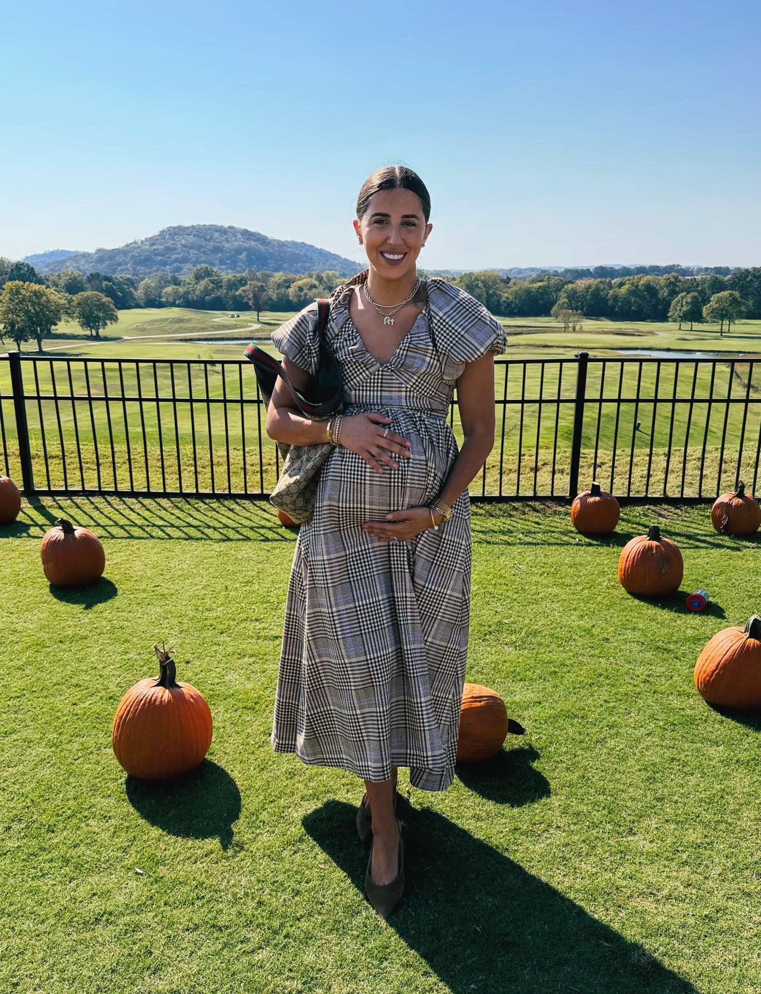 Dress: medium

Dressupbuttercup.com #dressupbuttercup #dederaad


#LTKSeasonal #LTKBump #LTKStyleTip