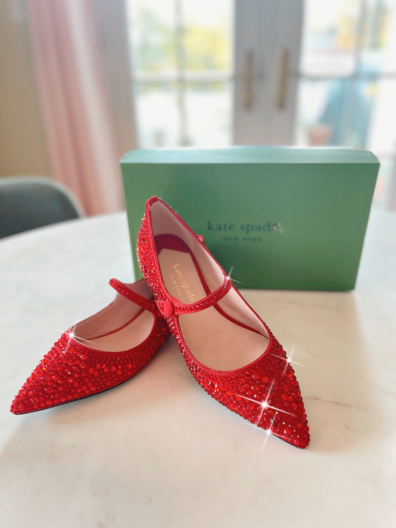 【kate spade】サイズ豊富★ 煌めくクリスタル♪ Maya Flats ★ kate spade】サイズ豊富☆ 煌めくクリスタル♪ Maya Flats ☆