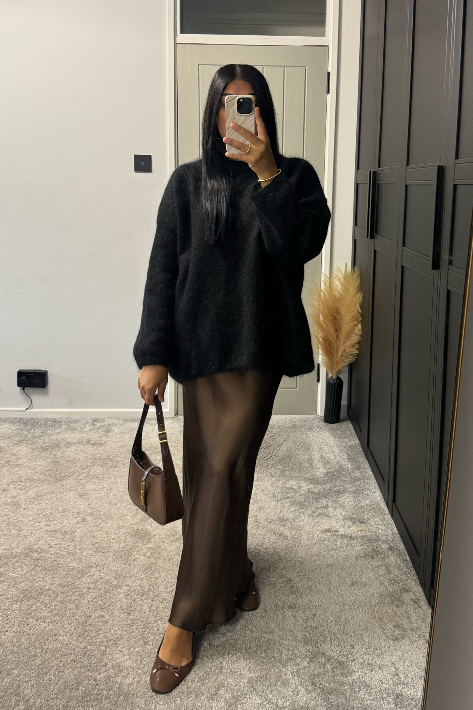 The most dreamiest satin skirt 🍂
You can get 15% off on Charles and Keith bags using my discount code 👇🏼
COMAMBW15-3EZXR2ARNL

#LTKmodest #LTKautumn #LTKstyletip