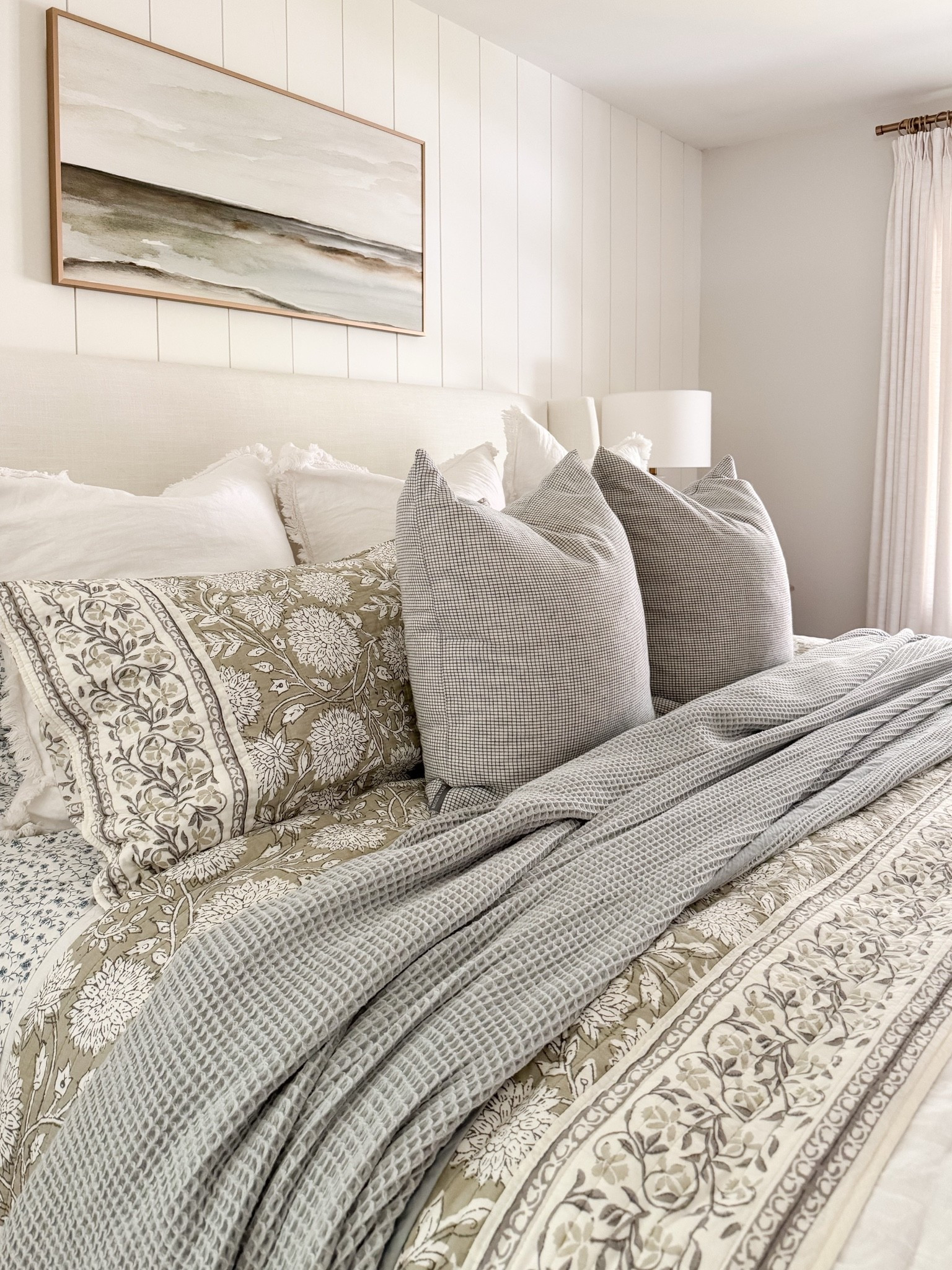 A simple and cozy bedroom design that always feels welcoming 🤍 I’m always switching up our bedding to make things feel fresh and exciting. This was one of your favorite looks! Linking all my finds here, including our area rug, woven bench, dresser, bedding, and more!

#LTKHome