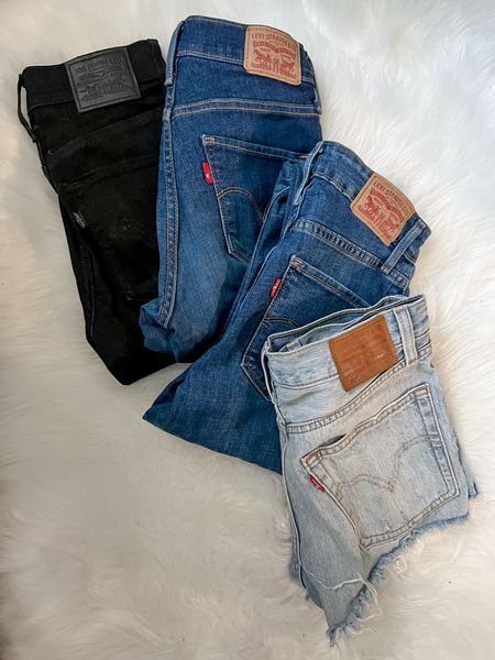👖 Some of my favorite Levi’s jeans and shorts are 30% off. Shop the site-wide sale now!

#LTKfindsunder100 #LTKsalealert #LTKSeasonal