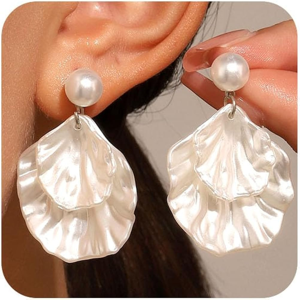 Pearl Seashell Earrings for Women Lightweight White shell Dangle Drop Earrings Elegant Wedding St... | Amazon (US)