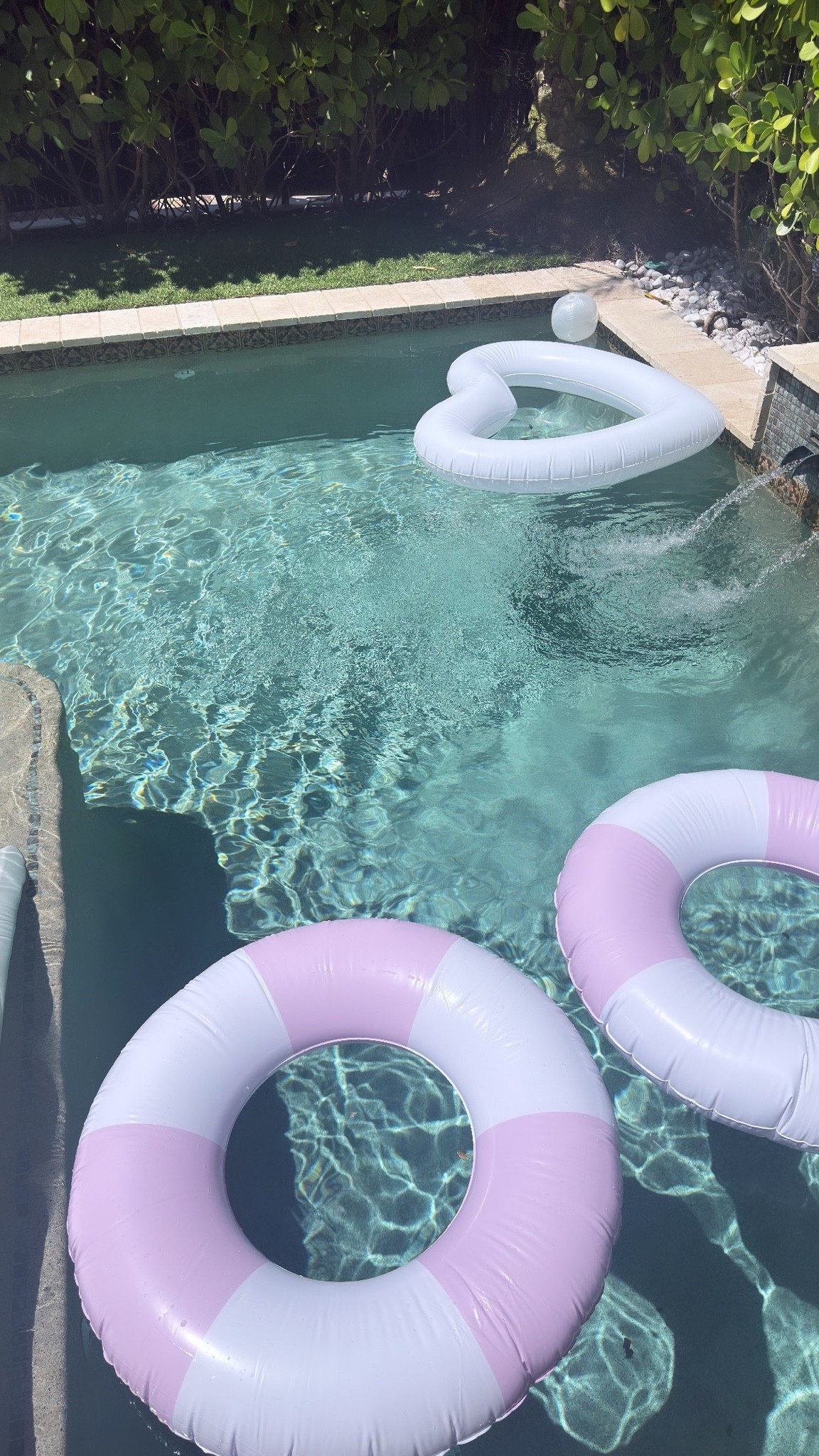 the perfect, affordable Bach trip pool floats!

#LTKSeasonal #LTKSwim #LTKTravel
