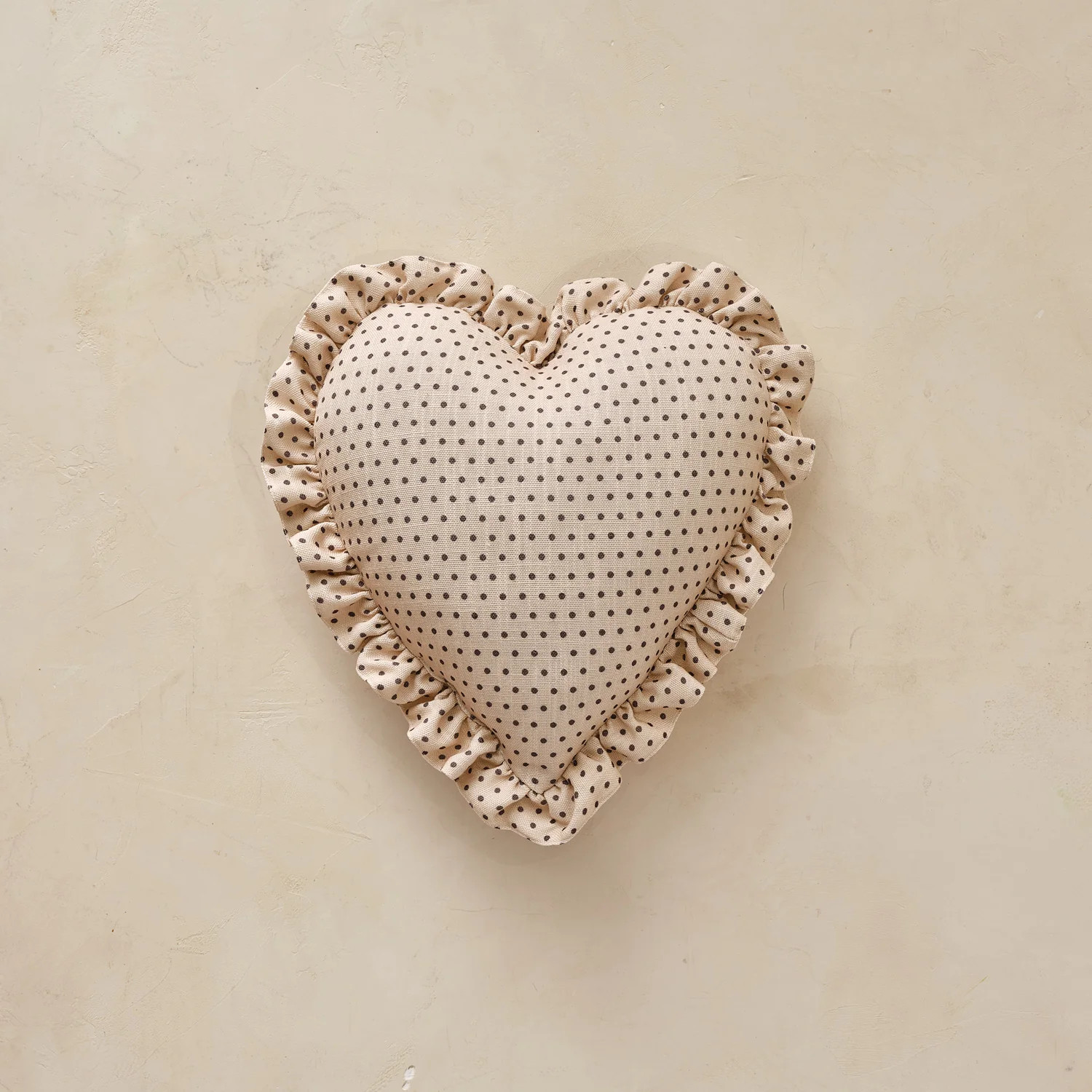 Heart Ruffle Pillow | Finley | House of Noa
