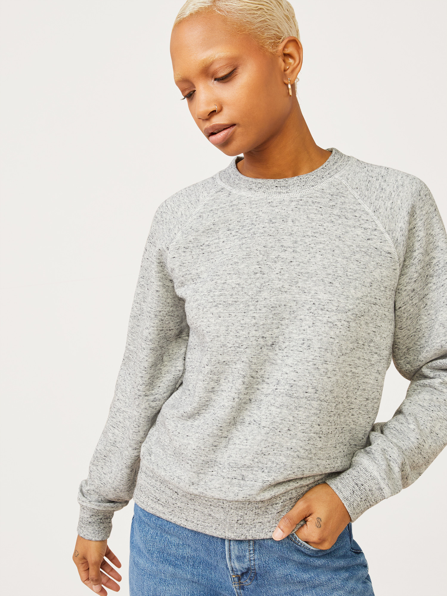 Free Assembly Women’s Classic Raglan Sweatshirt | Walmart (US)