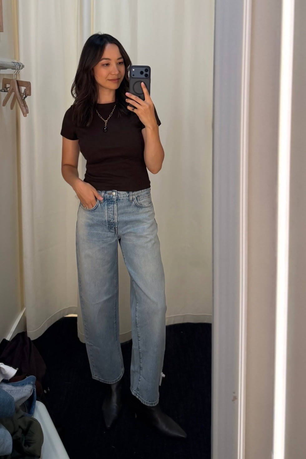 Madewell early fall sale selects - 20% off sitewide with code LTK20 

Tee — xs 
Barrel jeans — wearing size 25 standard, an elevated & chic fall pant 

Elevated style / early fall outfit / style over 30

#LTKxMadewell #LTKSaleAlert #LTKootd