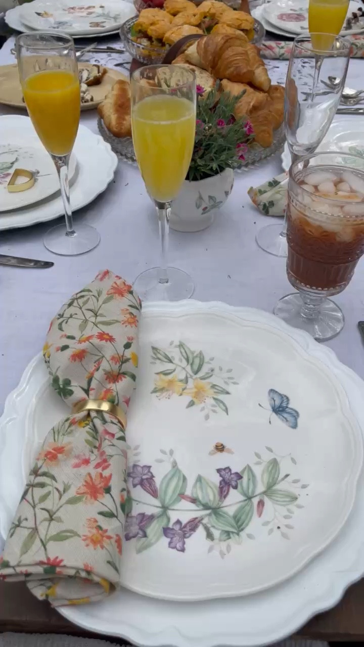 Bridal brunch table setting 🦋


#LTKHome #LTKWedding #LTKSeasonal