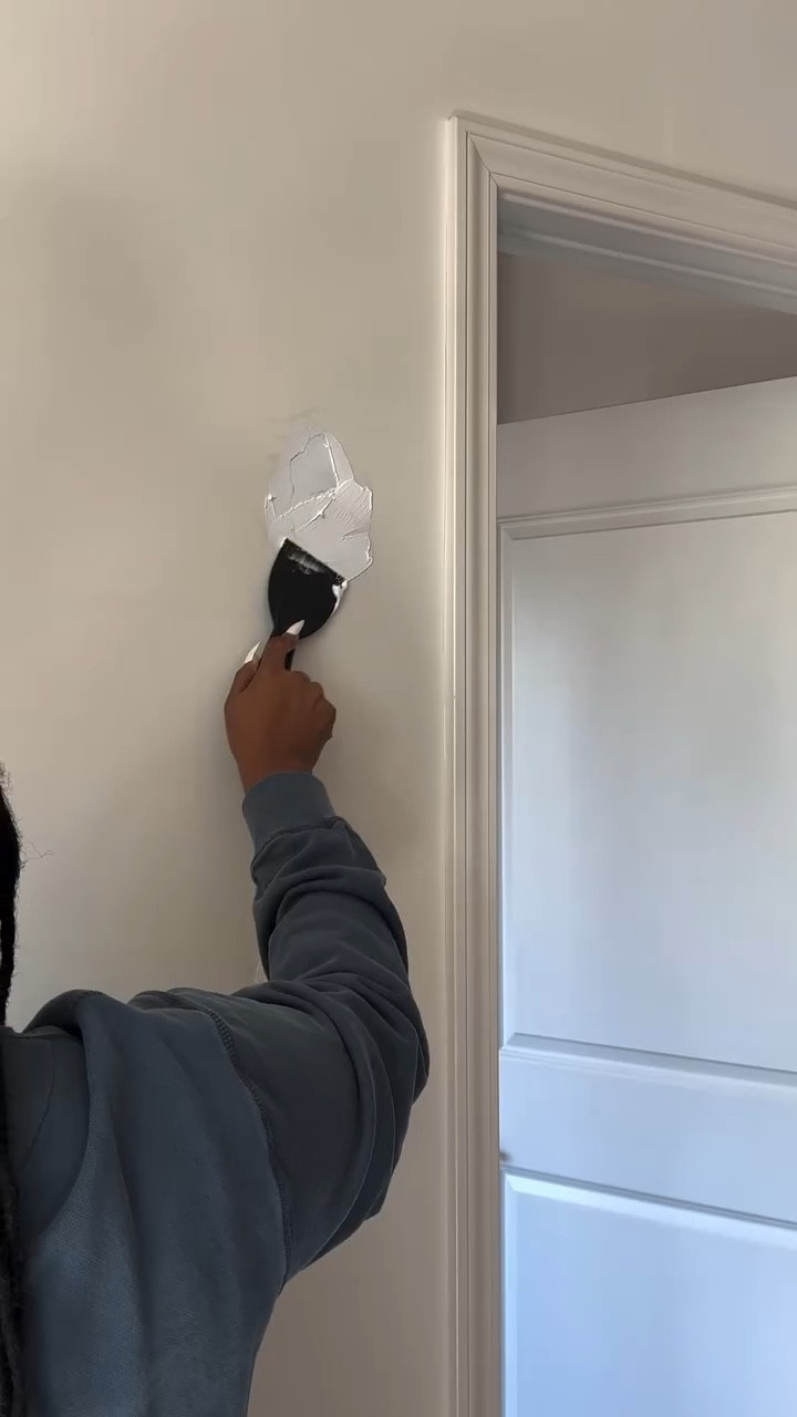 Drywall Repair Tutorial! I'm a firm believer in learning how to do things for myself, especially as a renter with a book of crafty DIY plans. 

#LTKHome #LTKStyleTip