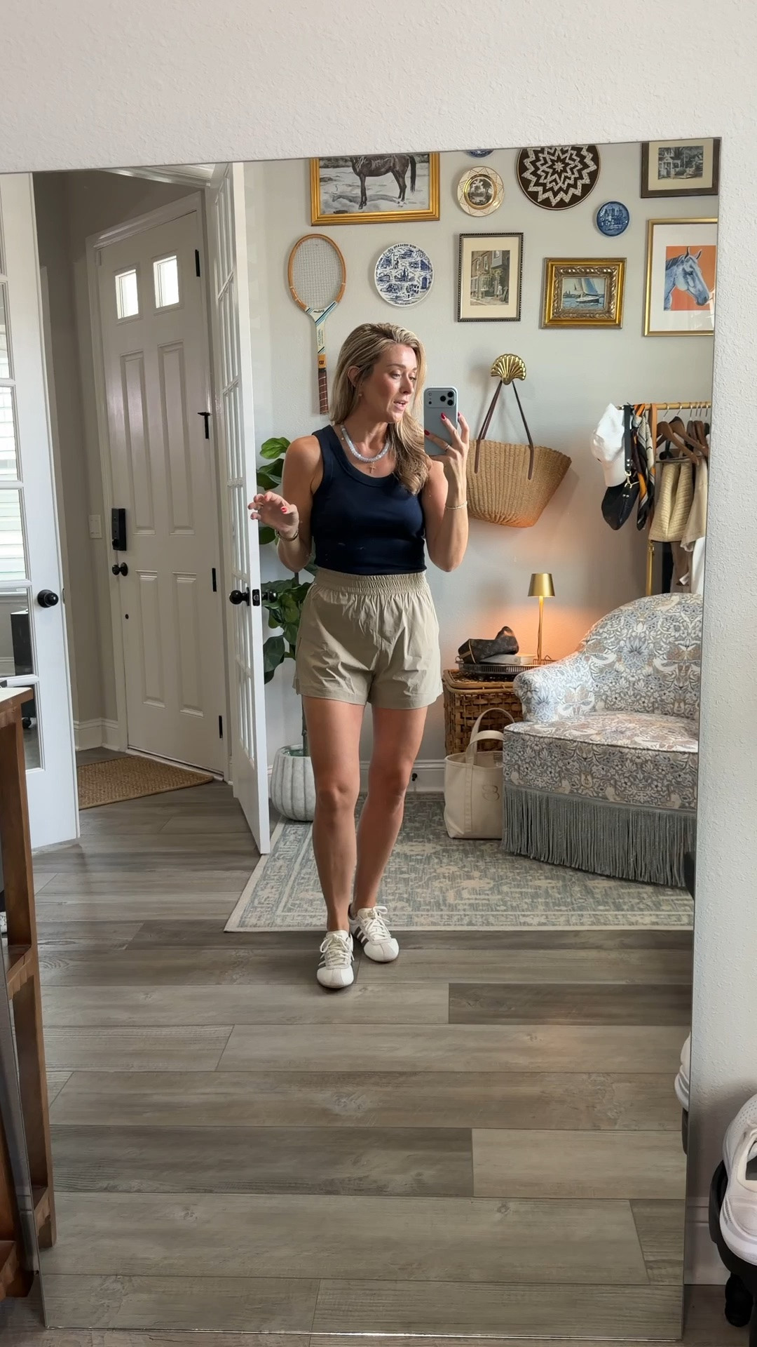 Such an easy summer outfit or travel outfit! I love a layer so I’ll add something similar n the shoulders too!