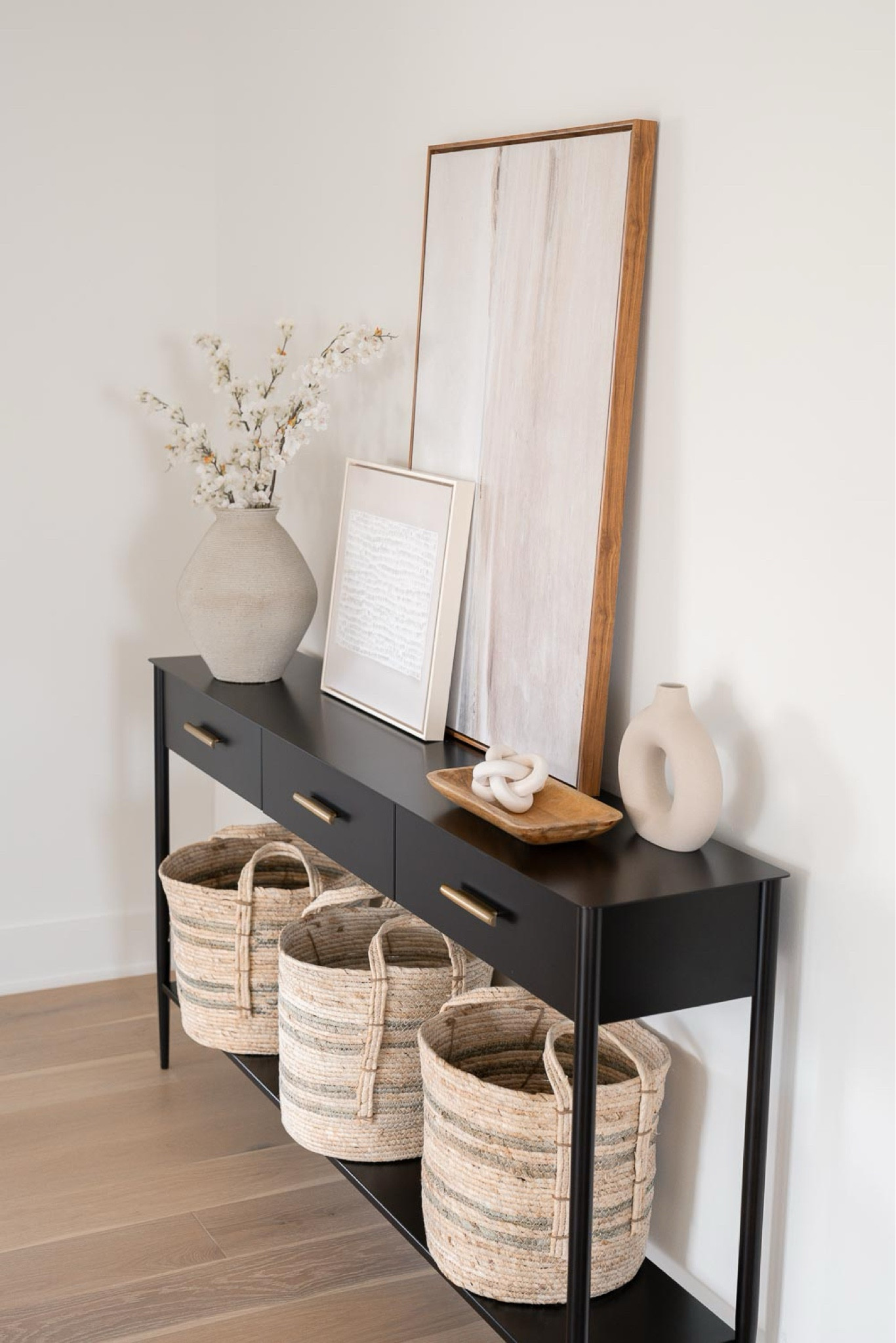 Console table styling with affordable home decor finds from @walmart!
#WalmartPartner

#LTKHome