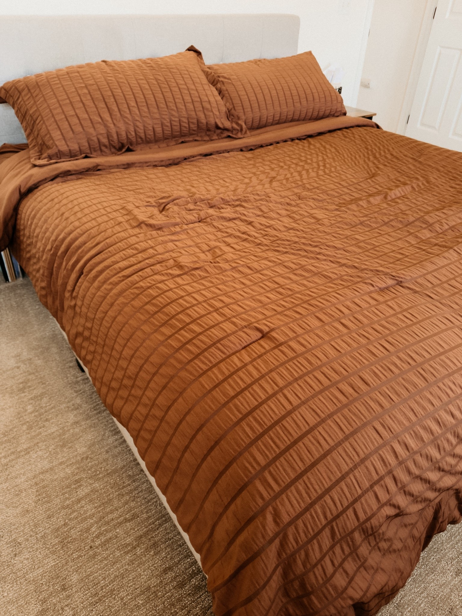California King Bedding under $60 on Amazon! 7 piece set 

Amazon/home decor/master bedroom 

#LTKSaleAlert #LTKHome #LTKmorningroutine