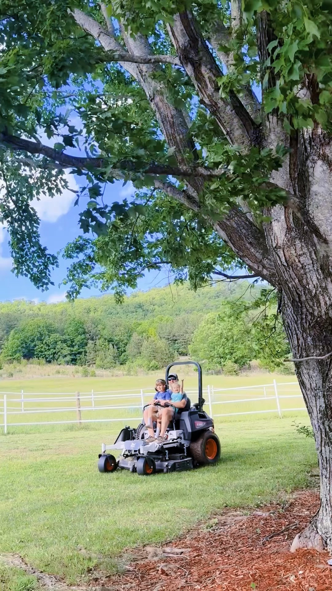 Truly living the days I always and dreamed of and prayed for… Thank you, Jesus, for these beautiful 12 acres and the most precious baby boys to raise on our farm sweet farm!!! 🤍