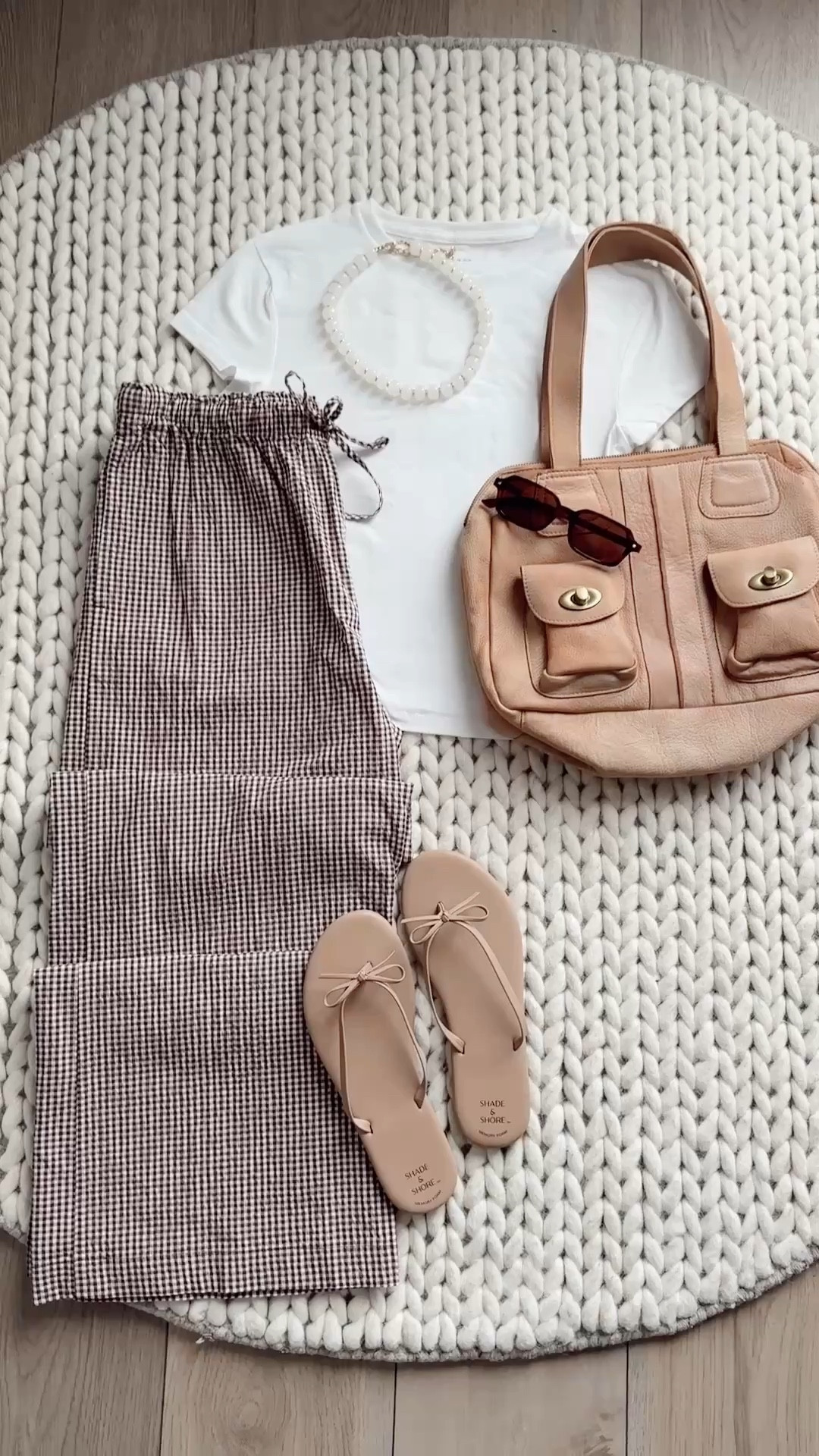 Target viral Aritzia inspired pants 👀🤎🤍 Get them for $35 vs $138 🙌🏼🫢

#LTKWorkwear #LTKgrwm #LTKmomlife