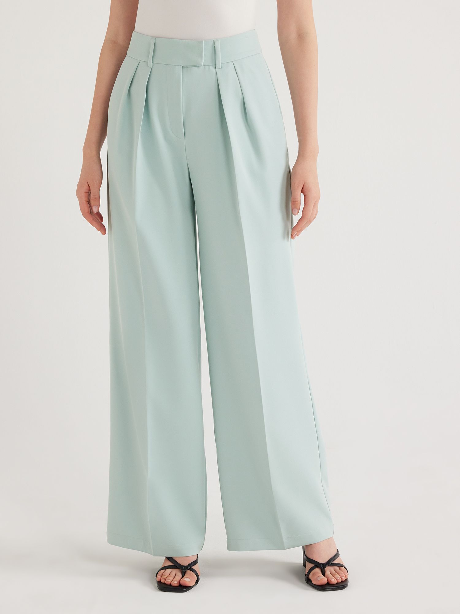 Scoop Women's High Waist Pleated Wide Leg Crepe Pants, 31.5" Inseam, Sizes 0-18. | Walmart (US)