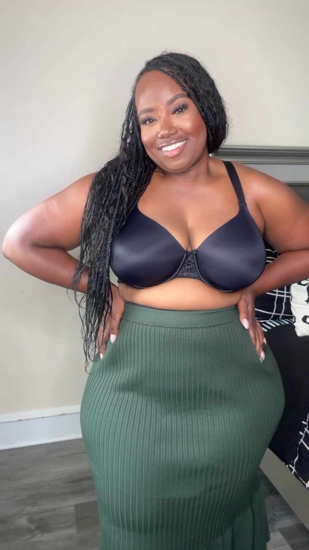 
#AD Getting dressed starts with the right foundation. This @shopvanityfair smoothing underwire T-shirt bra is smooth, supportive, and so comfortable. No digging, no fuss. Just the perfect base for every look. 💕 

#TargetPartner  #VanityFairLingerie #Target


#LTKPlusSize #LTKStyleTip