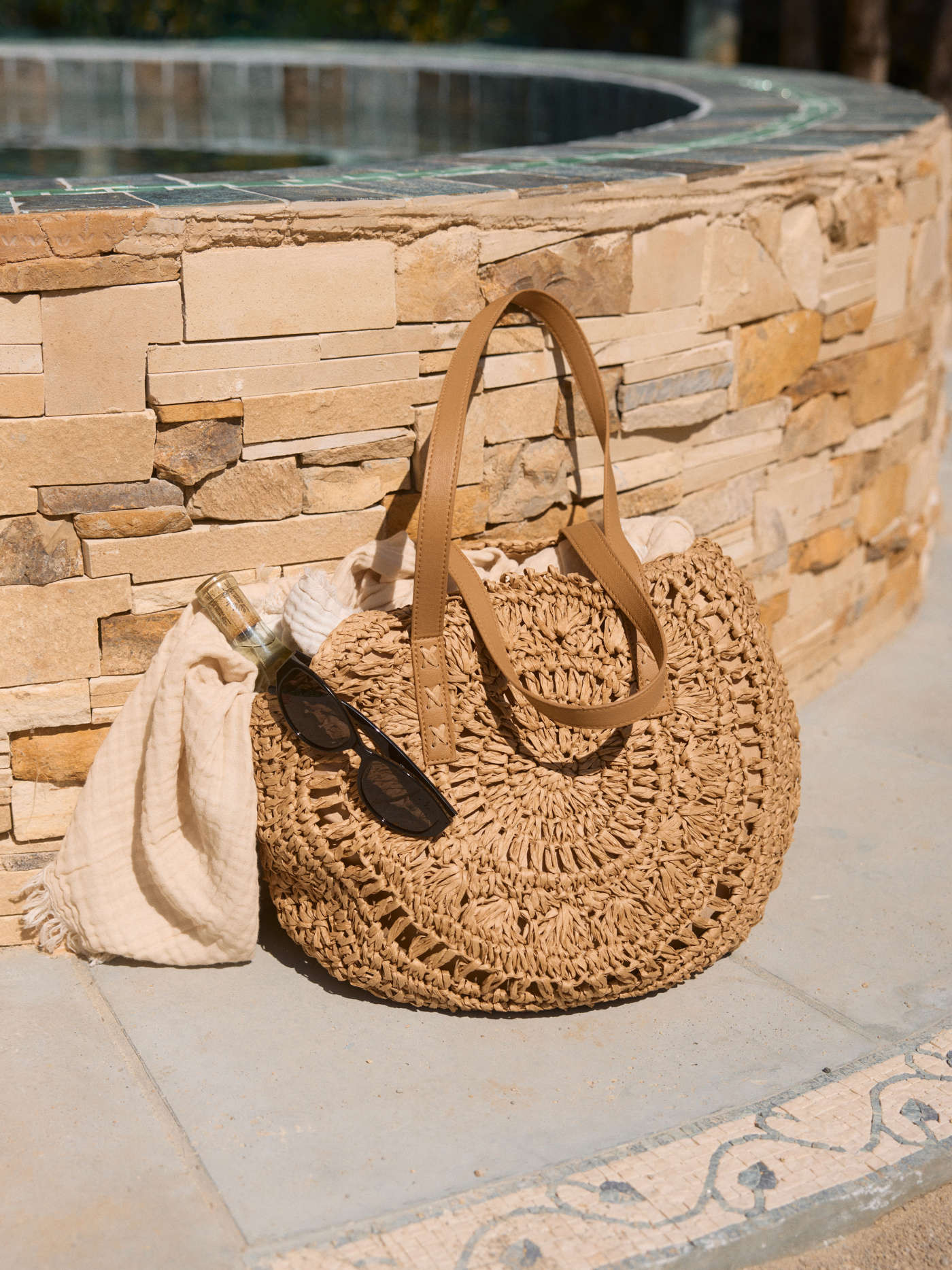 Paper ROUND STRAW & FAUX LEATHER TOTE BAG  For Picnic Vacation | Cider