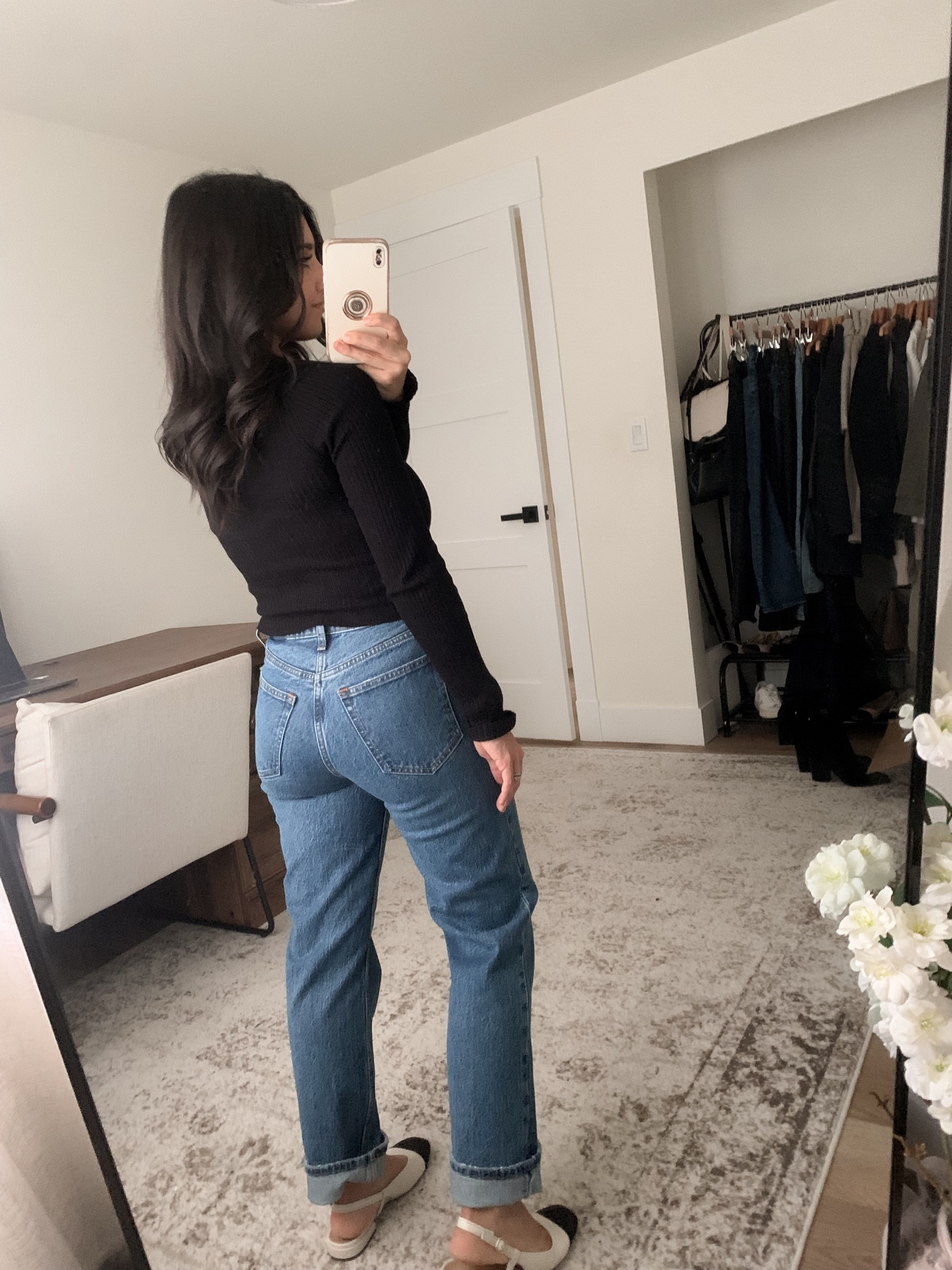 Jeans size 25 extra short 


#LTKsalealert #LTKfindsunder100 #LTKfindsunder50