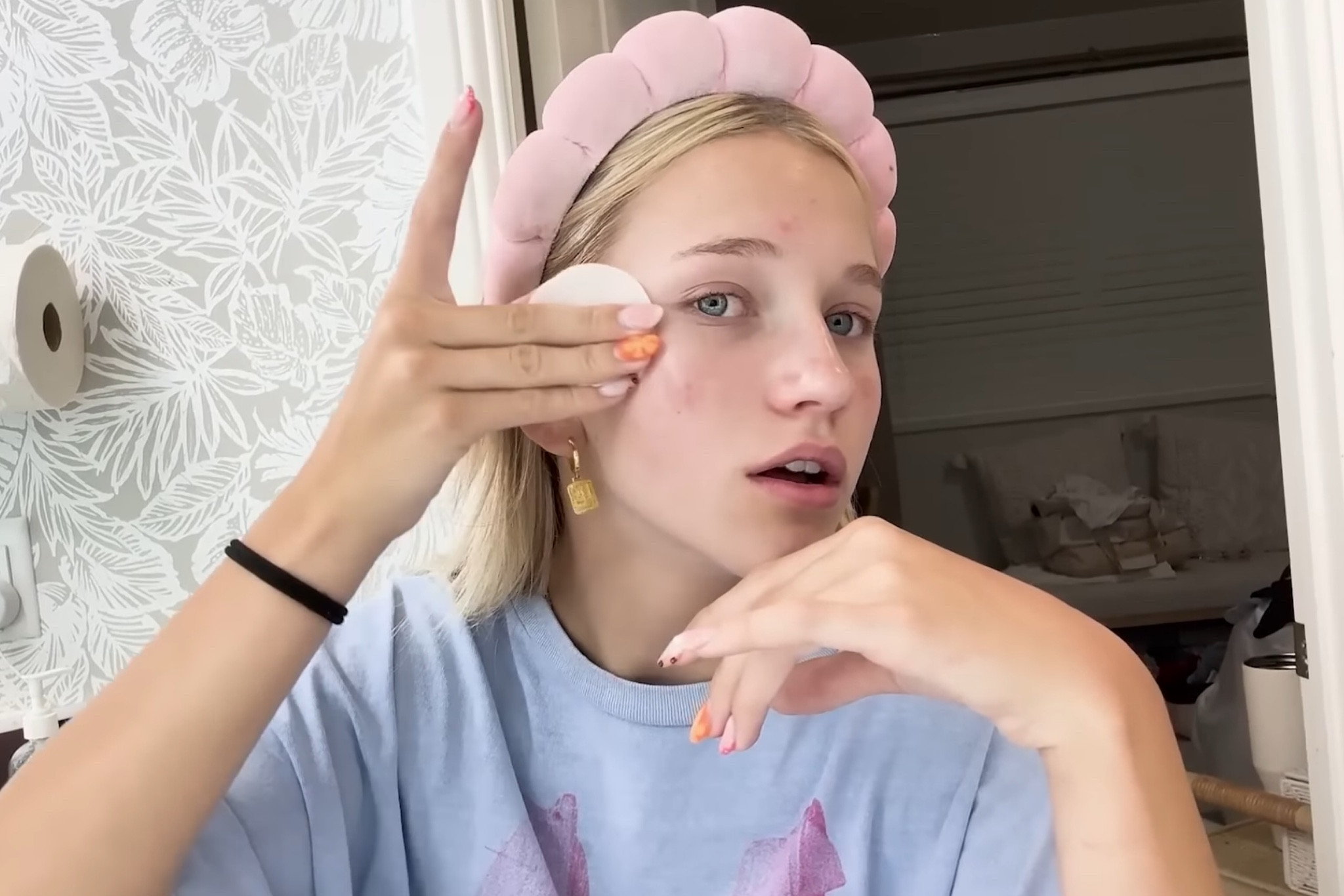 PaisLee’s new night time skincare routine 🧴🌟 

Peter Thomas Roth, Kiehsl, Tower 28, Laniege, & more!

Watch “I BOUGHT SKiN CARE FOR MY DAUGHTERS BACK TO SCHOOL NiGHTTiME ROUTiNES!” on YouTube for the step-by-step routine!!

#LTKBeauty #LTKBacktoSchool #LTKFindsUnder100