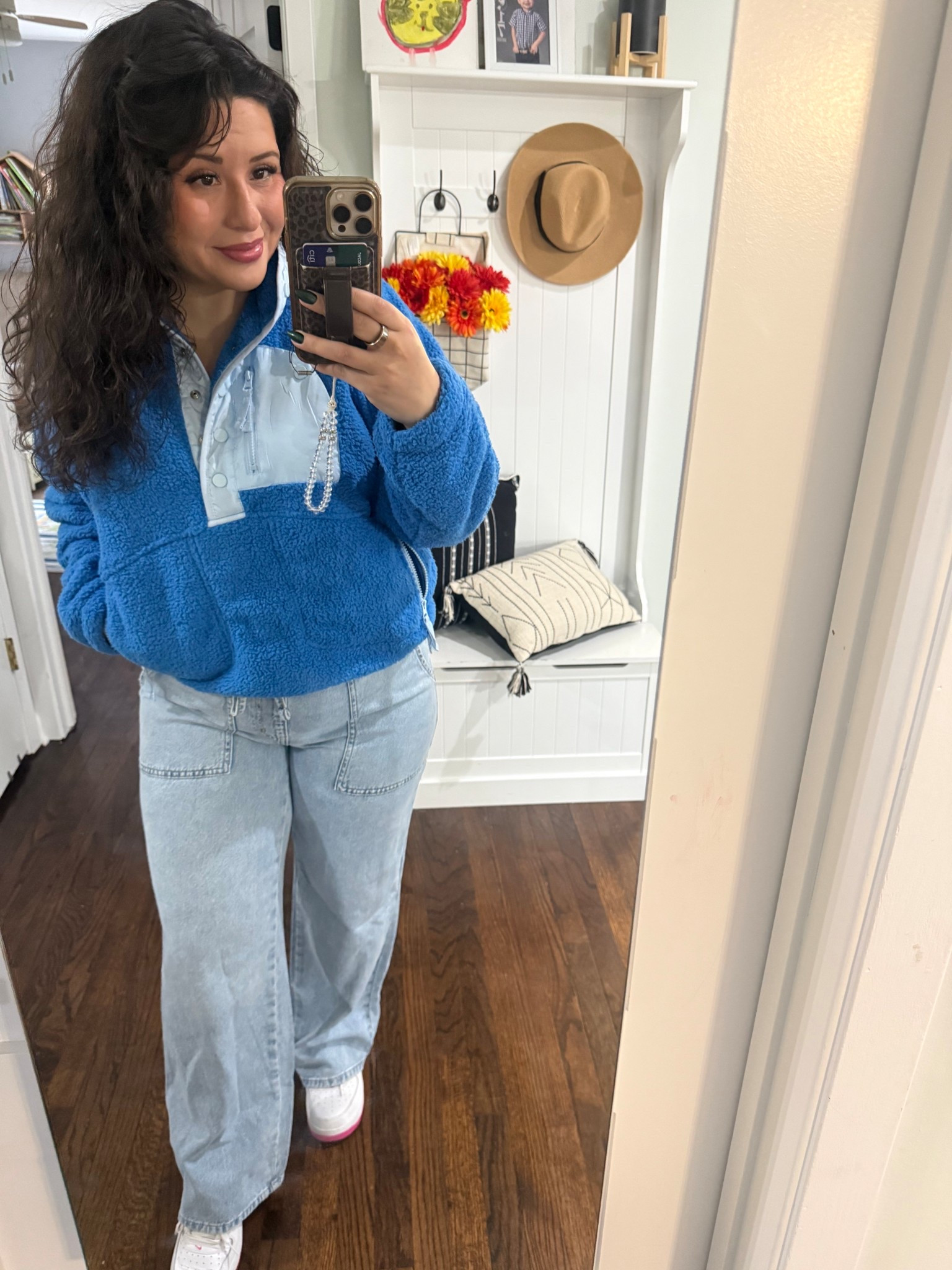 Cozy mommy fit I’m size medium top and bottom and 5’2 for reference 

#LTKPetite #LTKSeasonal #LTKMidsize