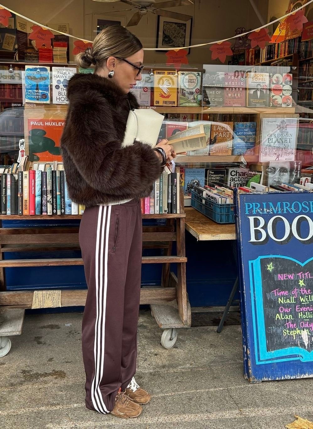 SPORTY CHIC WINTER OUTFIT

BROWN TRACK PANT FUR COAT

#LTKgrwm #LTKGiftGuide #LTKootd