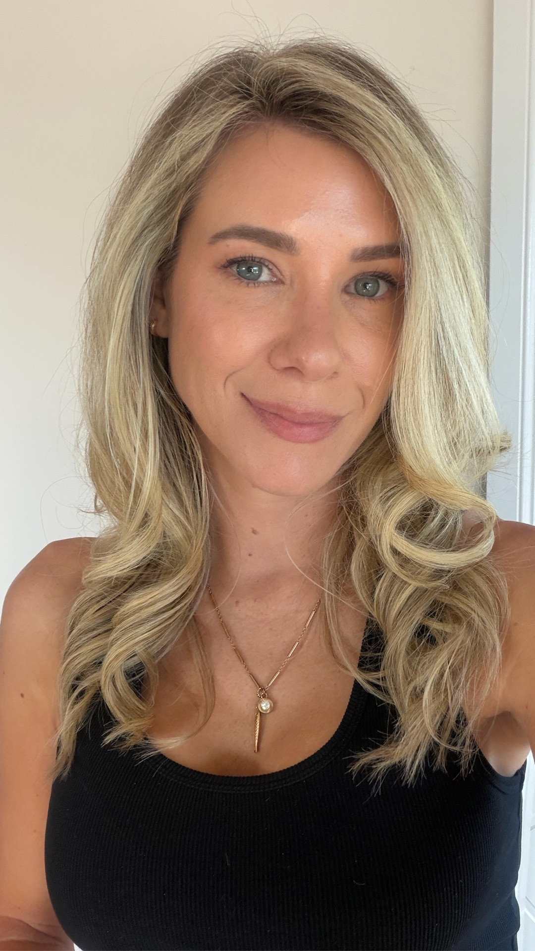 A cheats guide to a salon blow out

Ghd curve 


#LTKdatenight #LTKbeauty #LTKstyletip