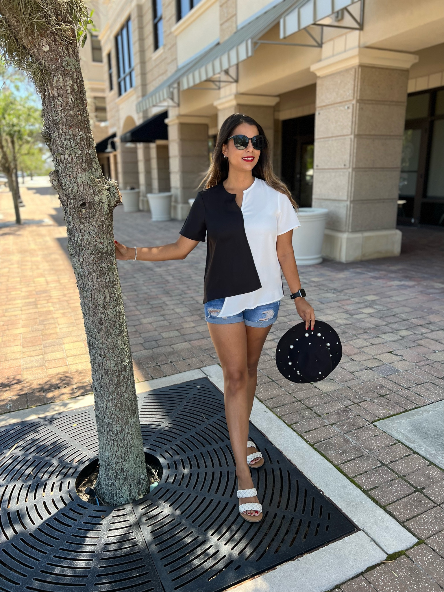 Color block notch neck tshirt short sleeve casual blouse 

I’m wearing a size small. 130 lbs. 5’4

#amazon #founditonamazon #amazonfashion #blouse #colorblock #amazonhaul #hat

#LTKunder100 #LTKunder50 #LTKFind