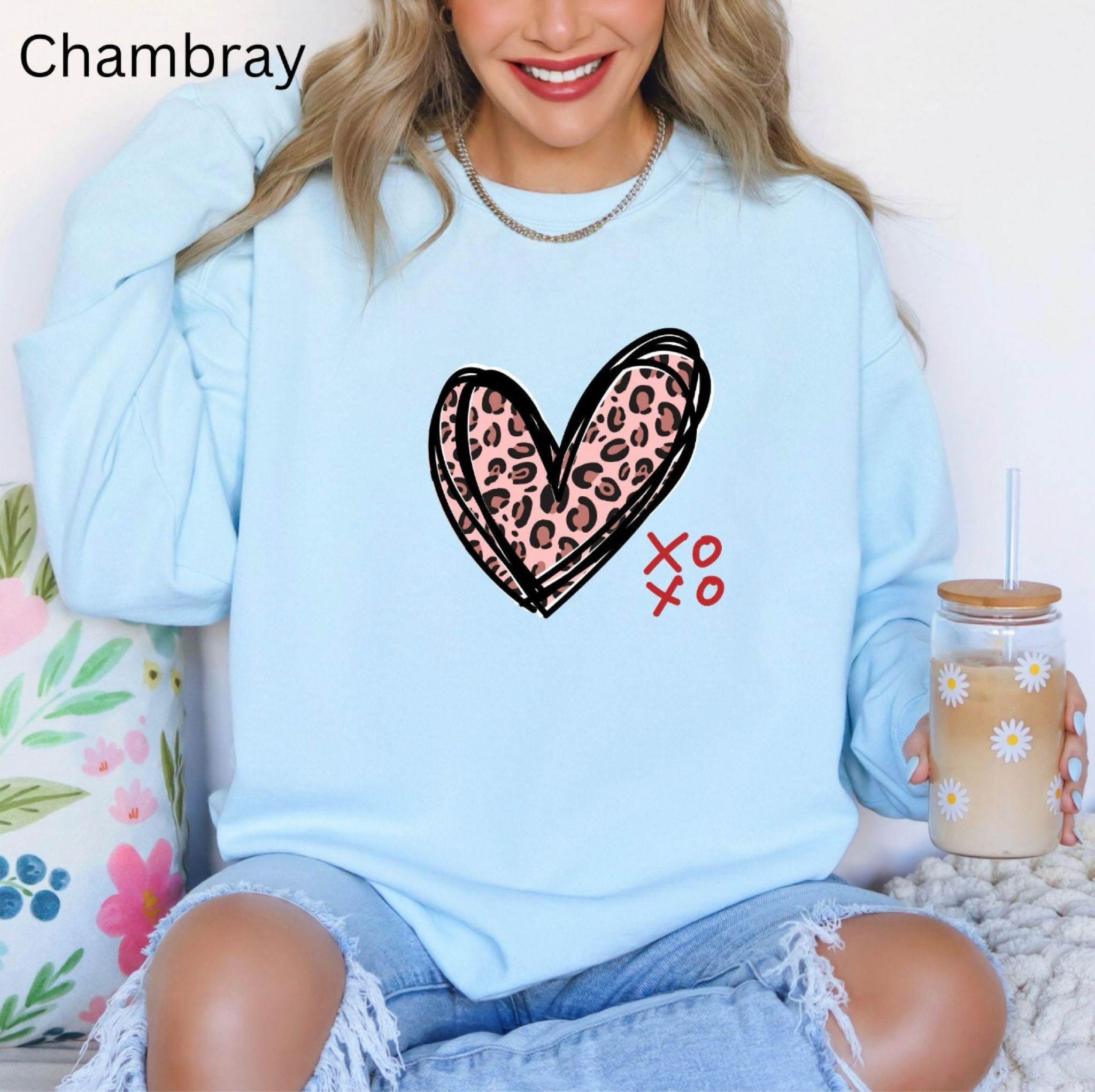 Super cute leopard Valentine’s Day heart oversized sweatshirt xoxo

#LTKFindsUnder50 #LTKStyleTip #LTKSeasonal
