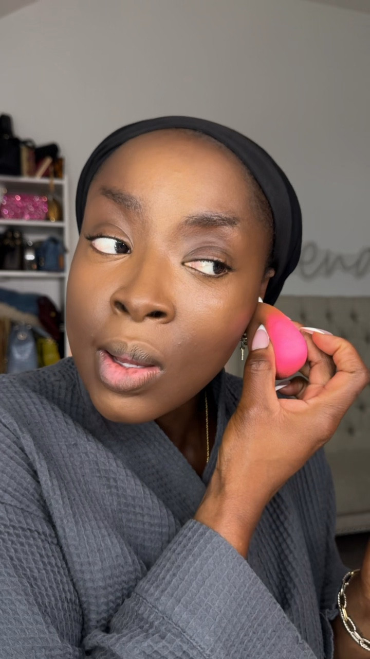 I have the music in my ear this time, because don’t PMO. Also, one thing I’m gonna do is “Whoaaaaa.” #Acappella #LaurynHill #GRWM #MelaninMakeUp

#LTKStyleTip #LTKBeauty #LTKFindsUnder50