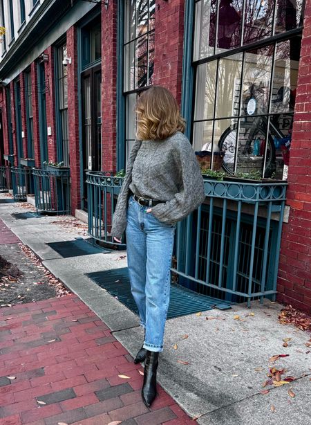 A cozy look for bookstore browsing 📚 this sweater is on Black Friday sale today too!

#LTKfindsunder100 #LTKsalealert #LTKSeasonal