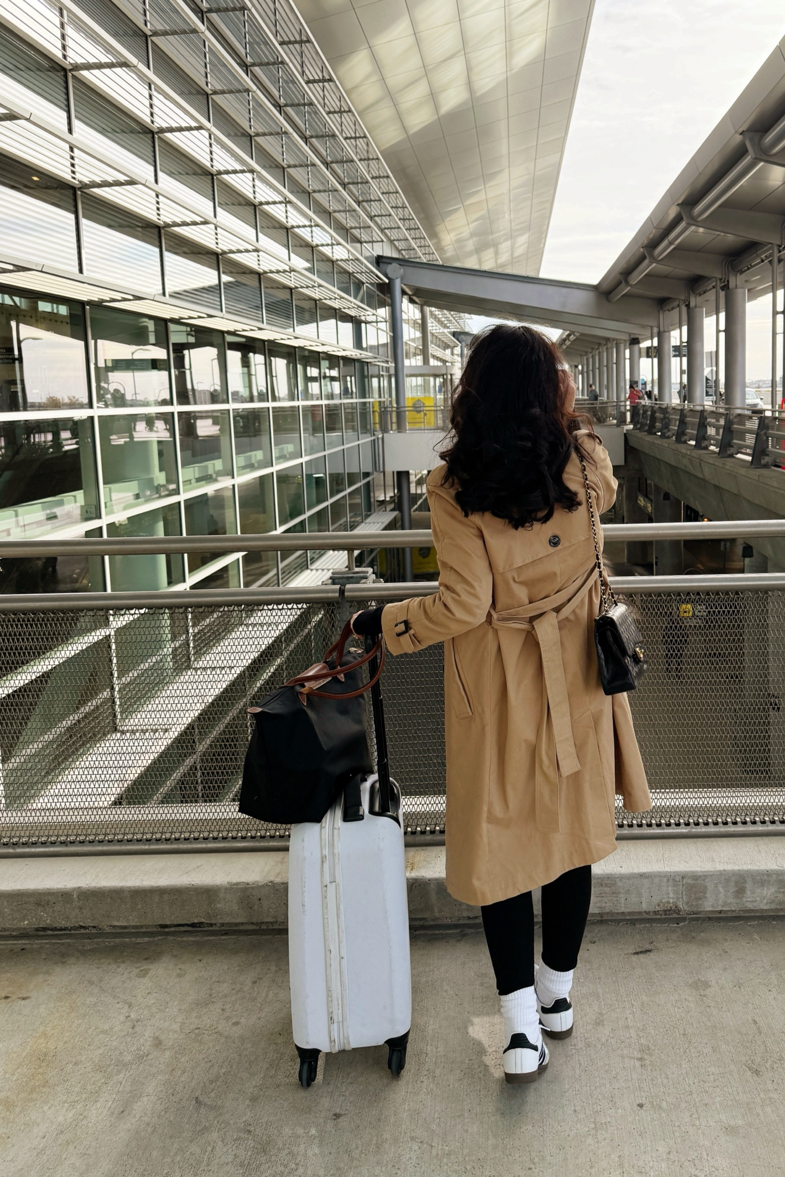 Trench: Mango
Leggings: Old Navy
Socks: Aritzia
Sneakers: Adidas
Bag: Chanel
Tote: Longchamp
Suitcase: Herschel Supply Co

#LTKtravel