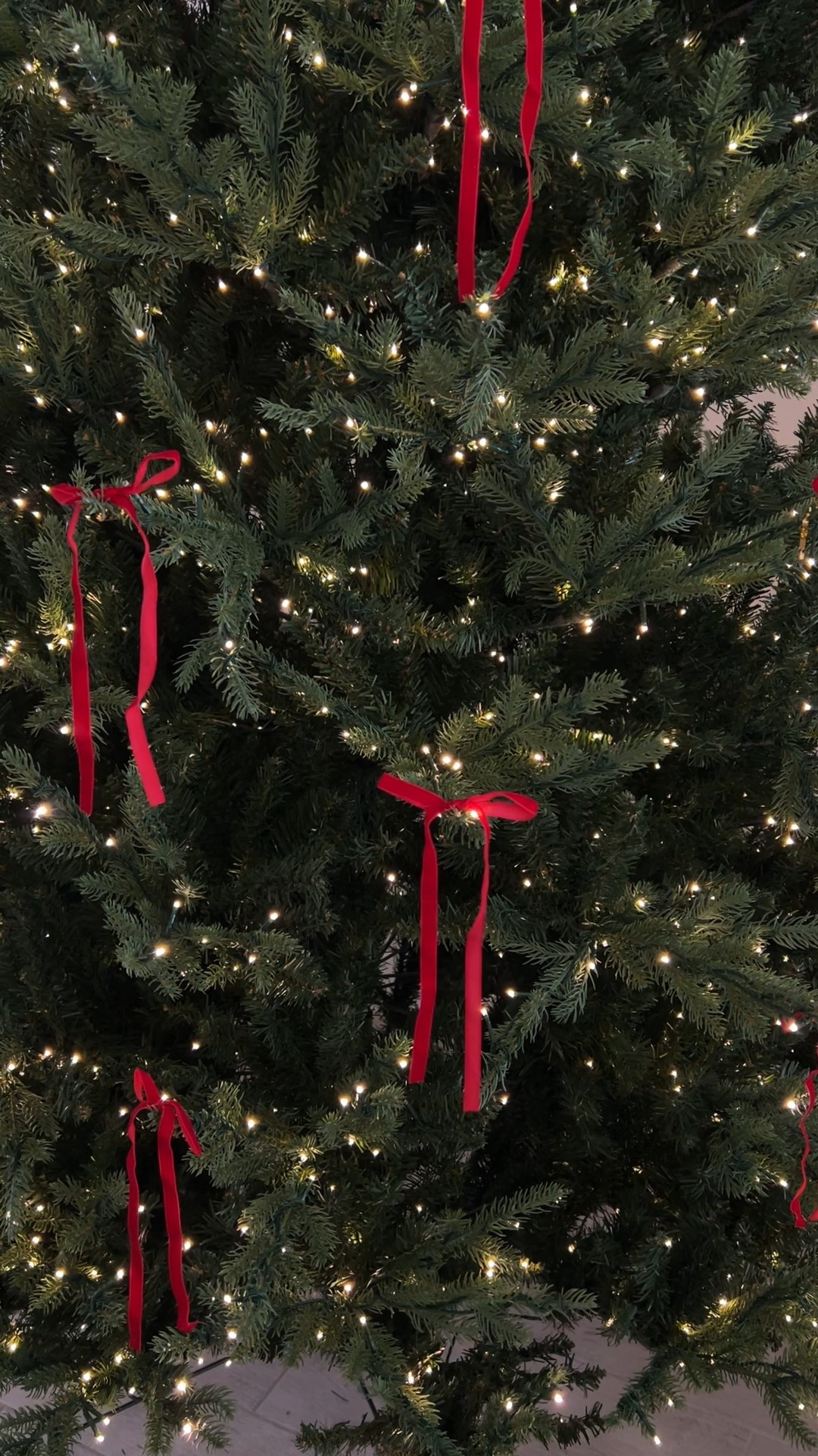 I am loving the red bows on the Christmas tree. A simple yet staple Christmas decor item

#LTKHoliday #LTKSeasonal #LTKHome