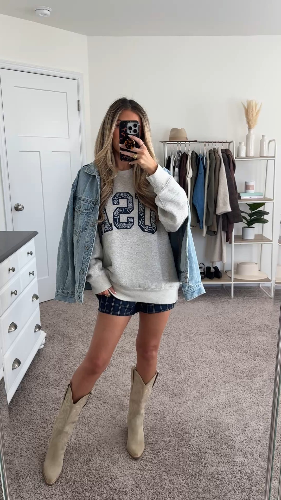 Found my new go-to brunch outfit! Obsessed with this ootd and take this as your sign to NOT sleep on the men’s boxers! I grabbed this cute multi pack and they’re perfect — size xs and size medium in the sweatshirt 

#LTKFindsUnder100 #LTKSaleAlert #LTKSeasonal