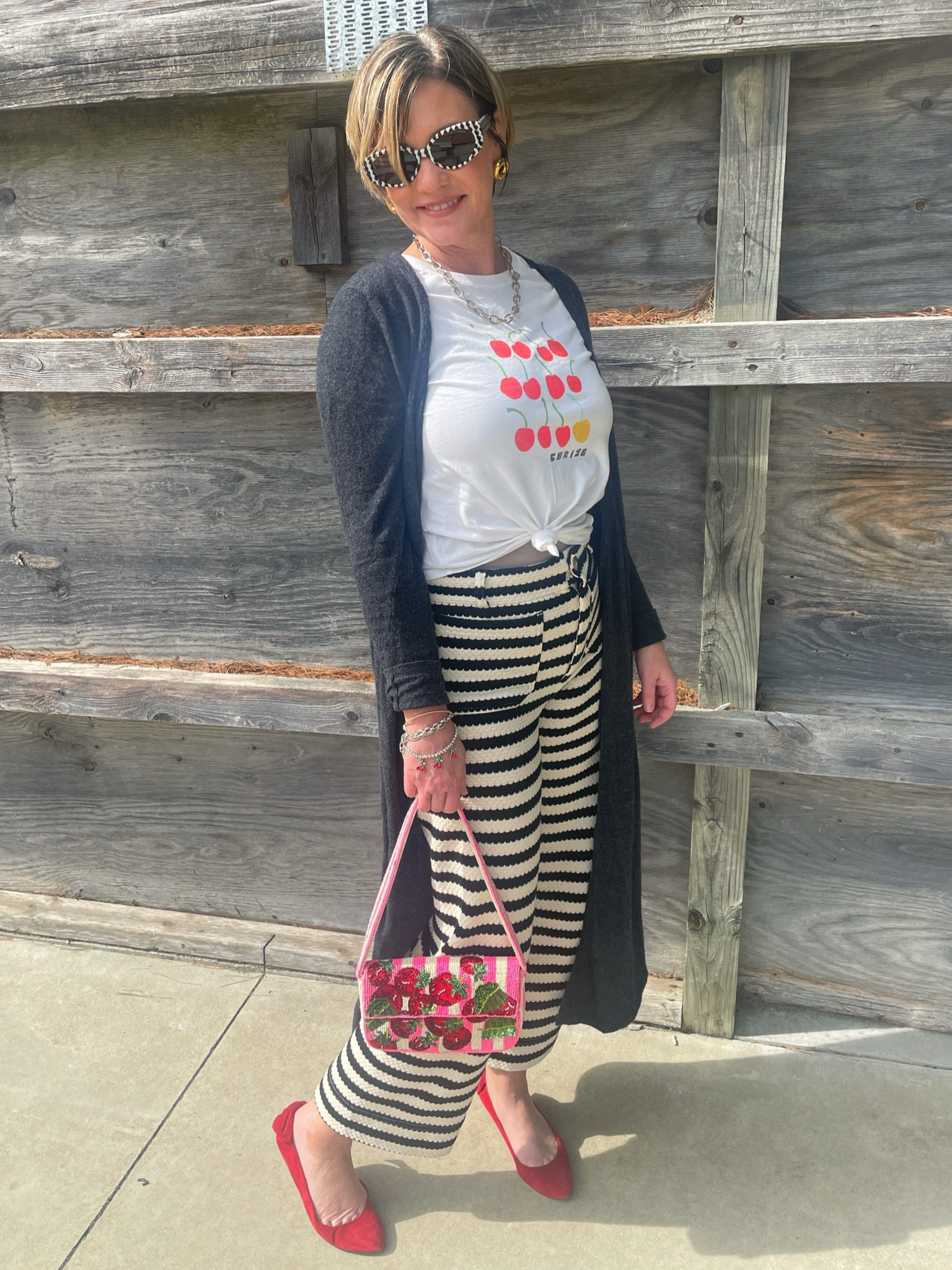 I’m all about the striped pants and the cute beaded bags 

#LTKPetite #LTKStyleTip #LTKSummerEdit