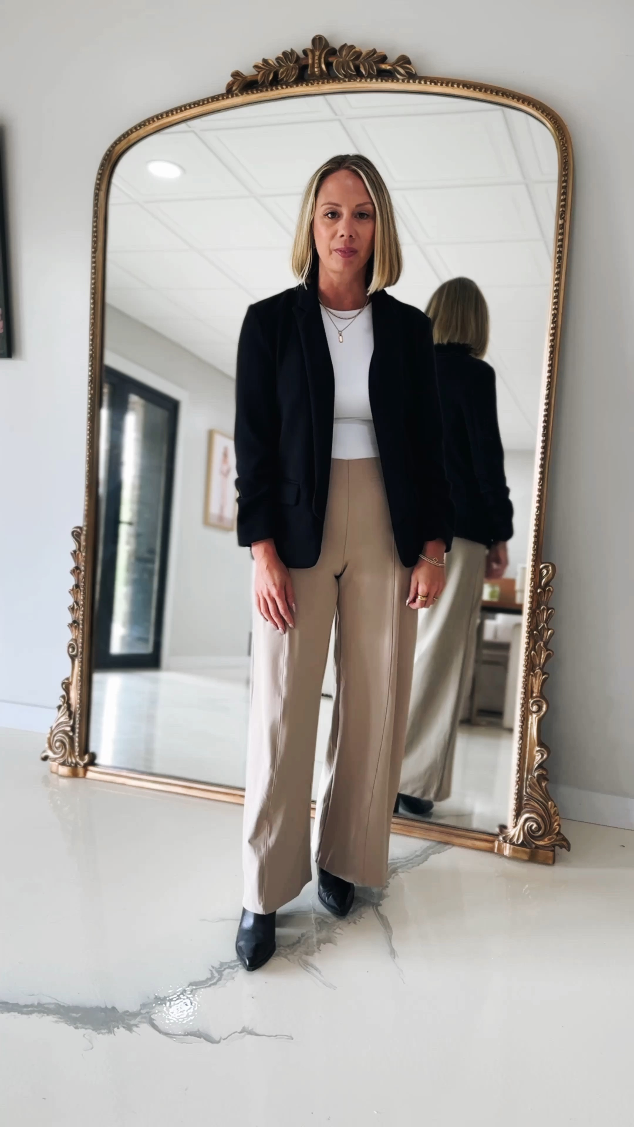 Old Navy pull on trousers for the win! 40% off! 
Fashionably late mom
Work wear
Trousers
Blazer
Denim jacket 
Booties
Adidas samba 
Basic tee
Tank
