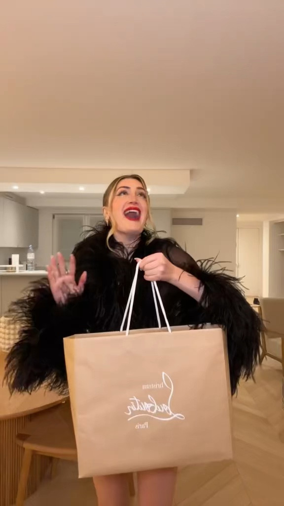 A Christian Louboutin girl through and through 👠

#LTKVideo #LTKshoecrush #LTKstyletip