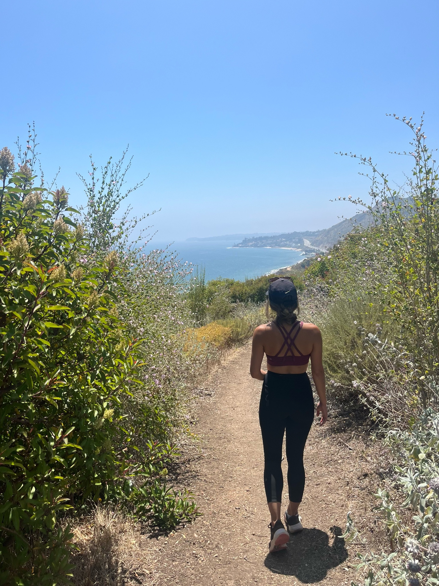 Comfiest outfit for your next hot girl walk 🥵🥾

#LTKStyleTip #LTKFitness #LTKActive