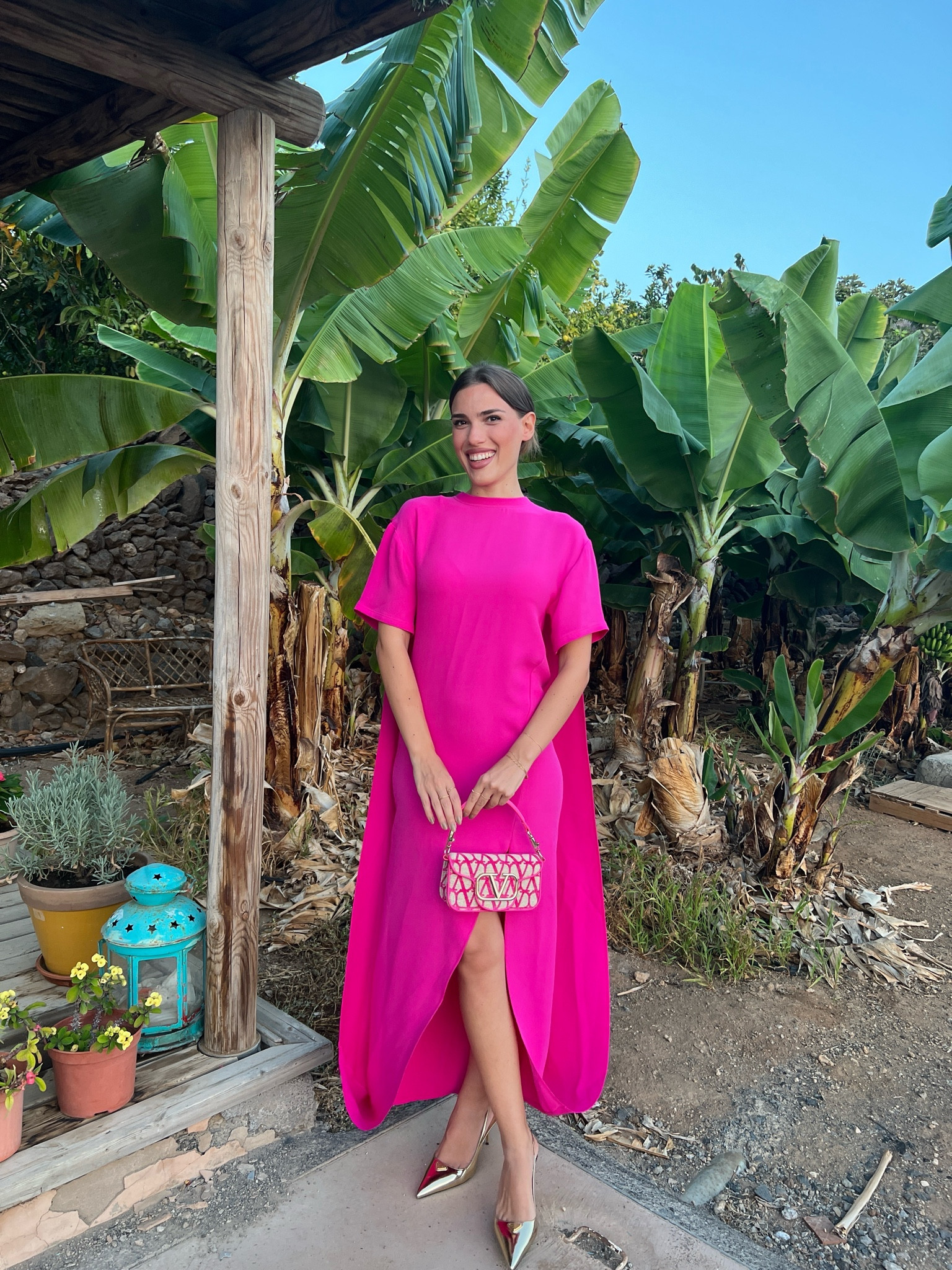 Pink look 🩷

outfit inspiration, Valentino Garavani, abito Maxi di seta, Borsa piccola loco, jacquard, Prada slingback platino in pelle, Italia. 

#LTKstyletip #LTKparties #LTKeurope