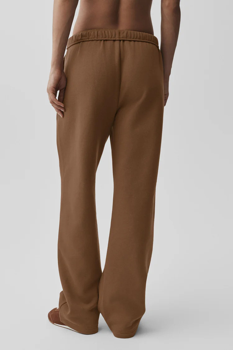 Accolade Straight Leg Sweatpant | Alo Yoga (US)