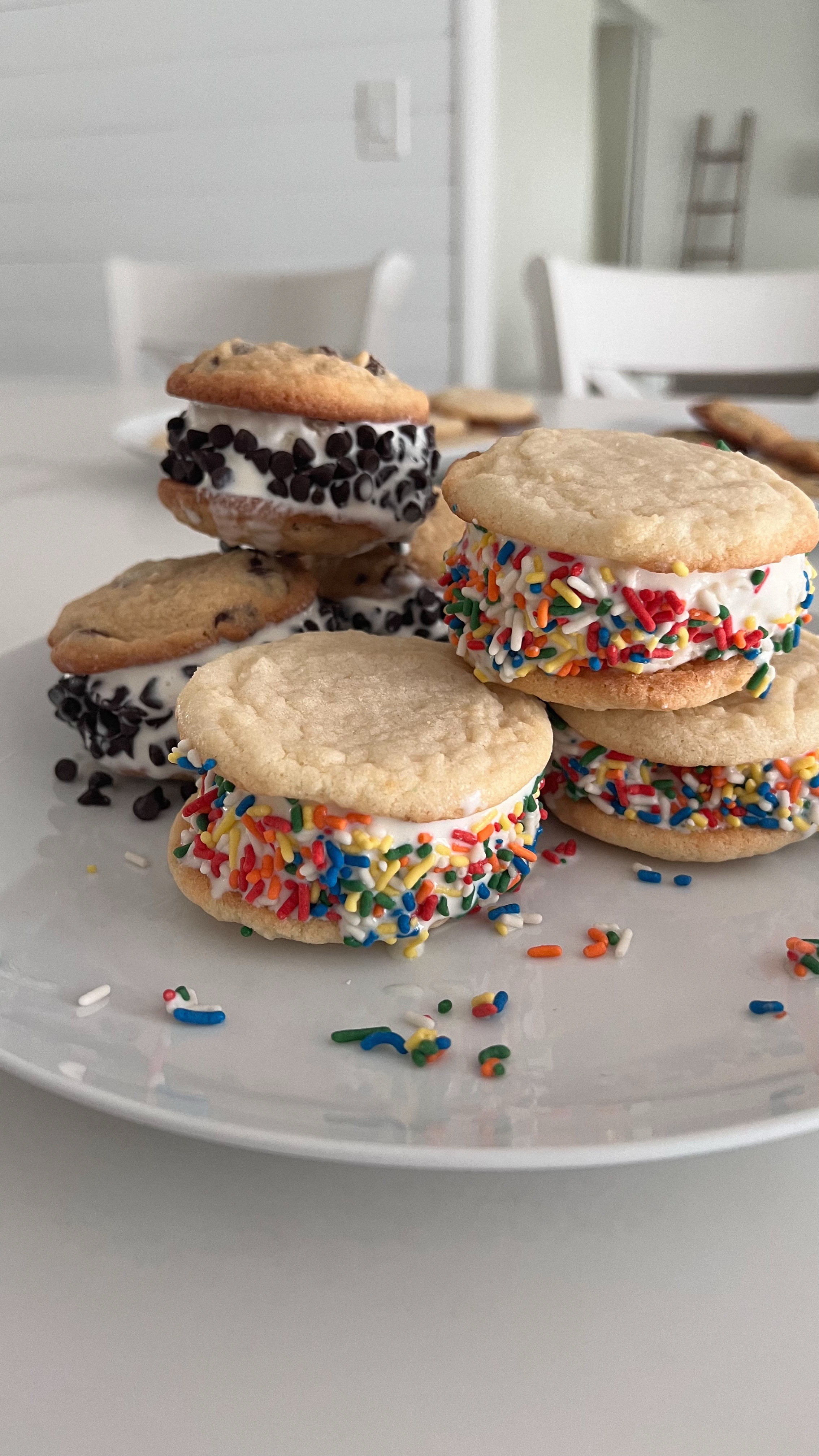 Homemade ice cream sandwiches with the help of the Thrifty ice cream sandwich scoop! It’s on sale right now for less than $20 plus a $4 off coupon 🍪

#LTKFamily #LTKKids #LTKSaleAlert