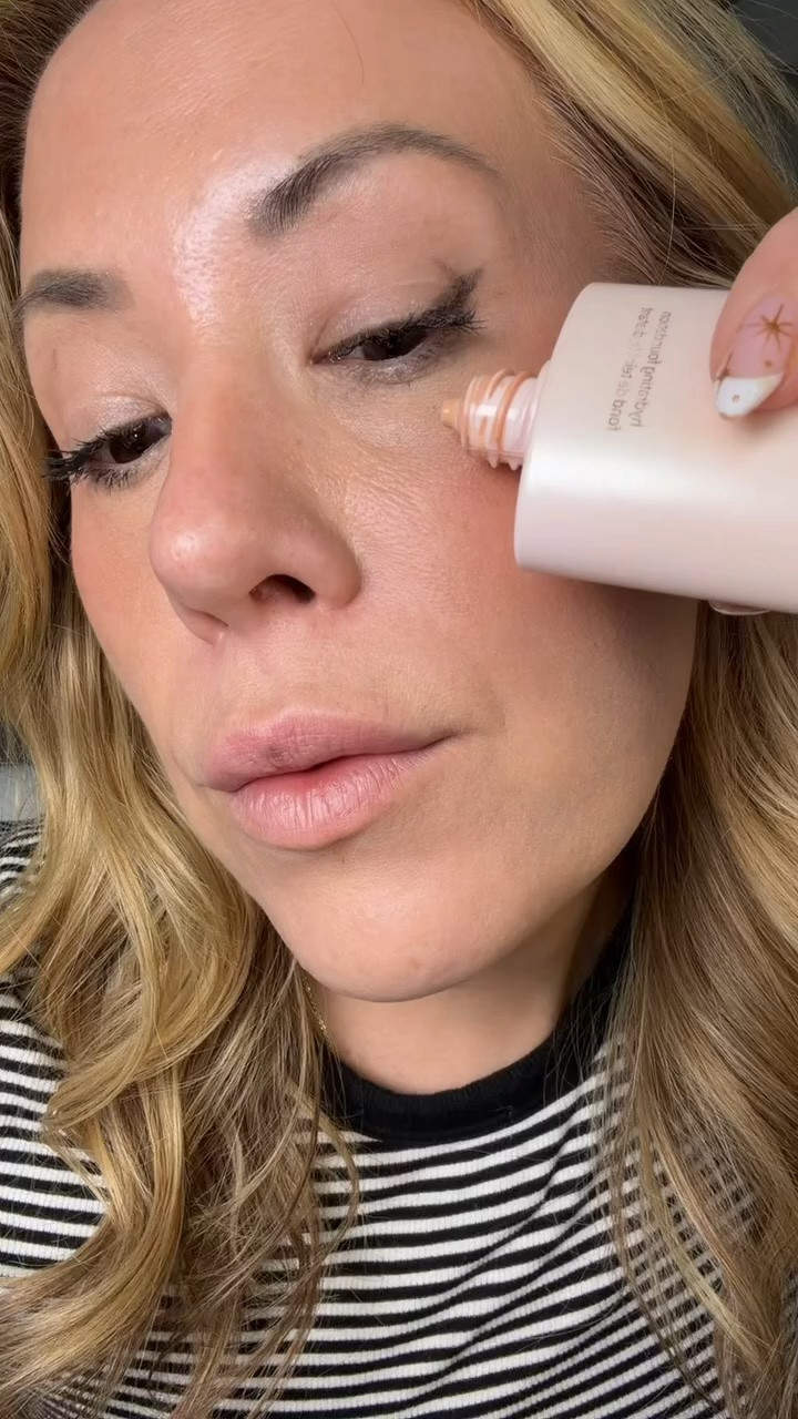 My favorite lightweight foundation from Tarte! 🤎✨
