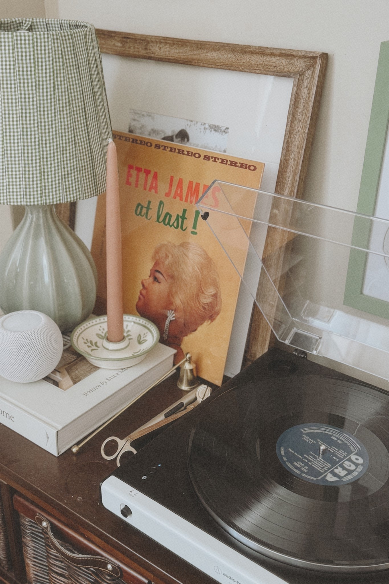 a sunday kind of love… 🎙️

#LTKhome