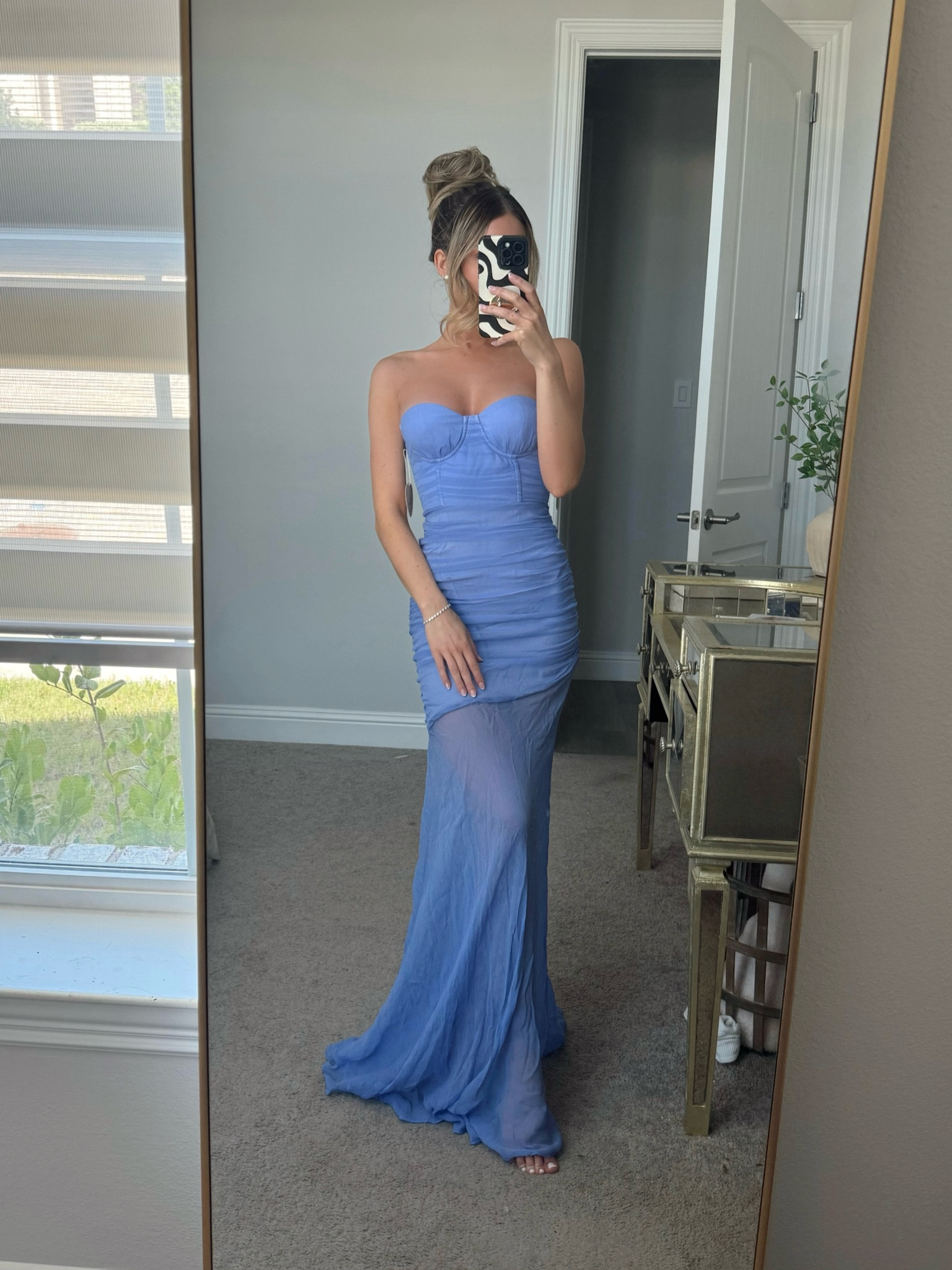 Wearing size XXS

Black tie wedding guest dress. Formal summer dress. Summer weddingg

#LTKSeasonal #LTKWedding
